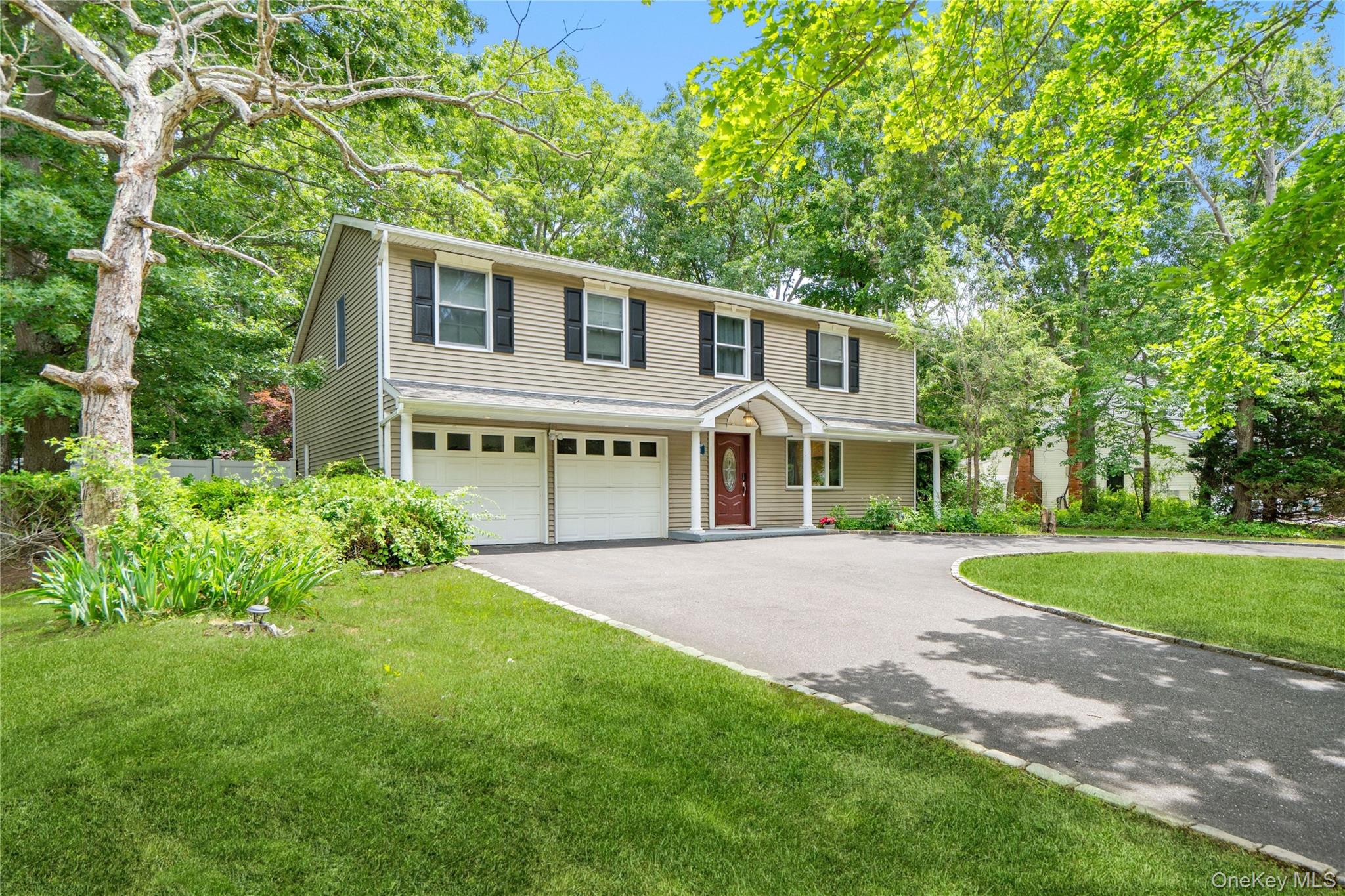 31 Artist Lake Boulevard