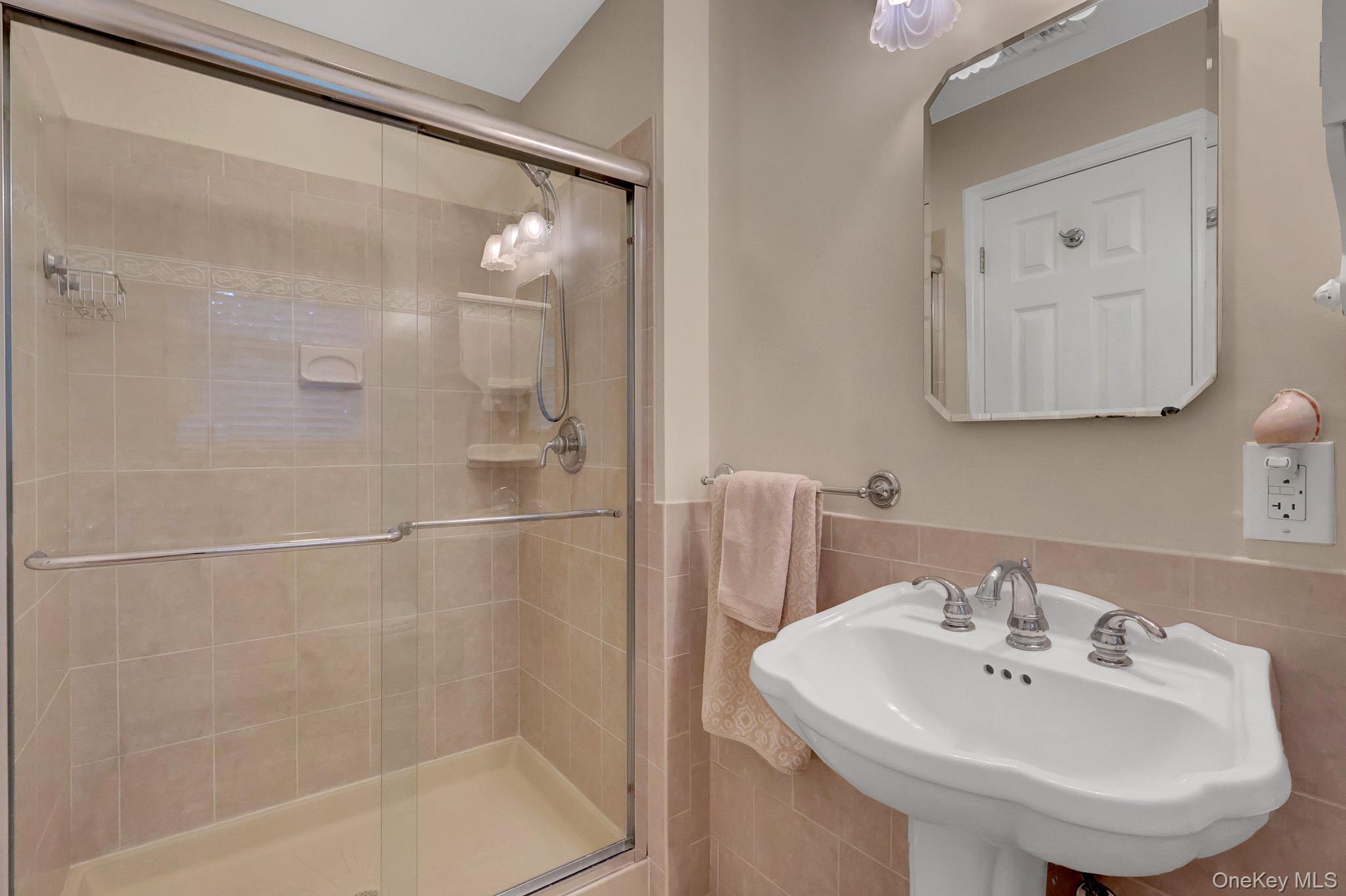 9 Briar Path