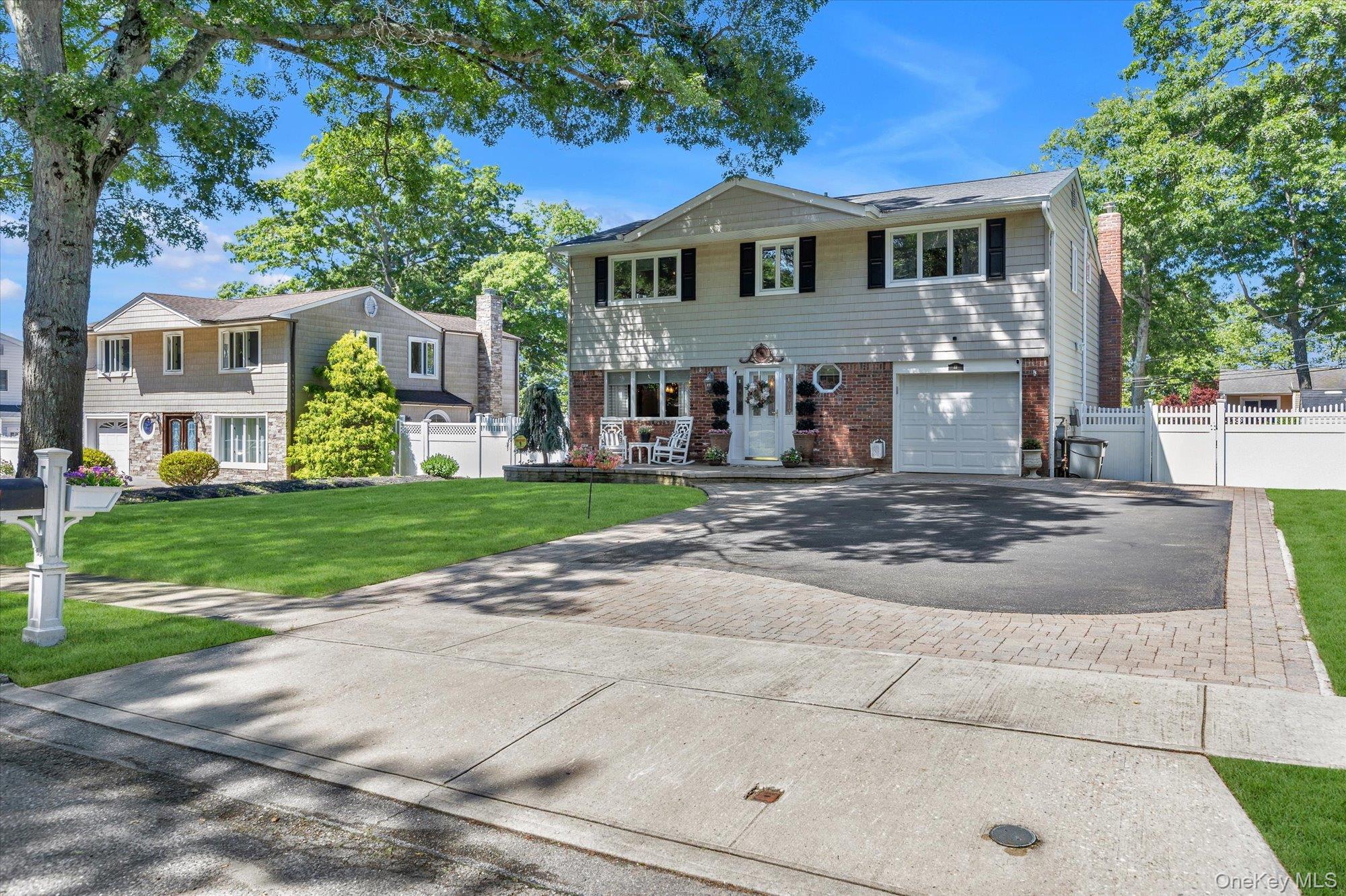 22 Villa Lane