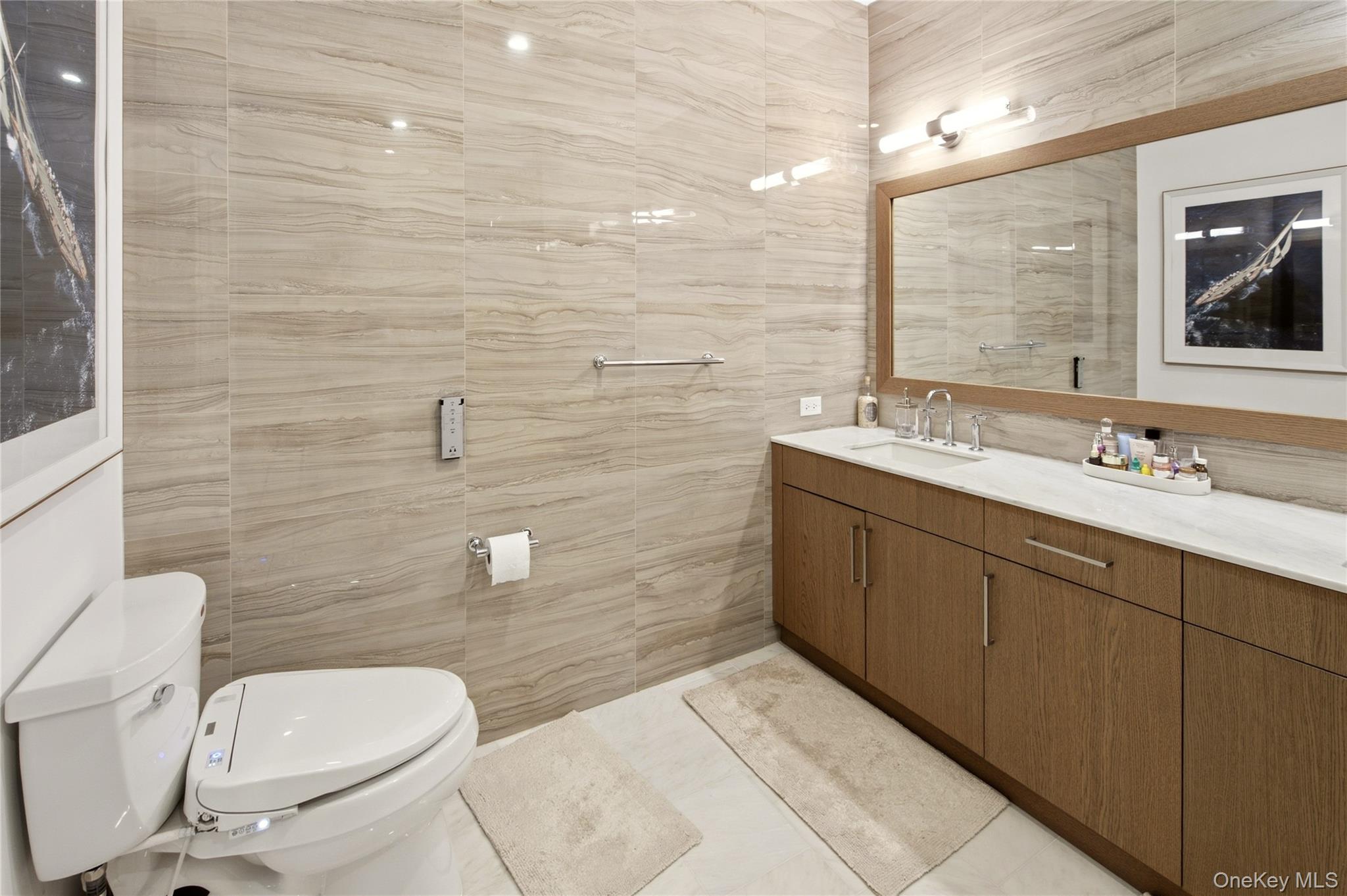 100 Garvies Point Road Unit: 1316
