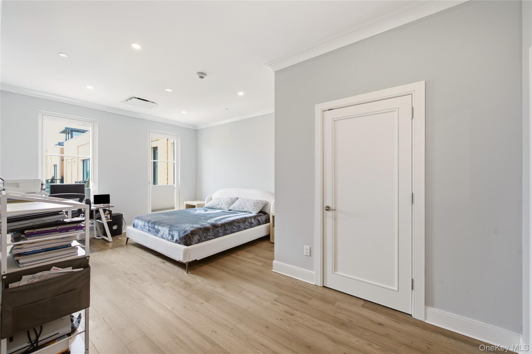 100 Garvies Point Road Unit: 1311