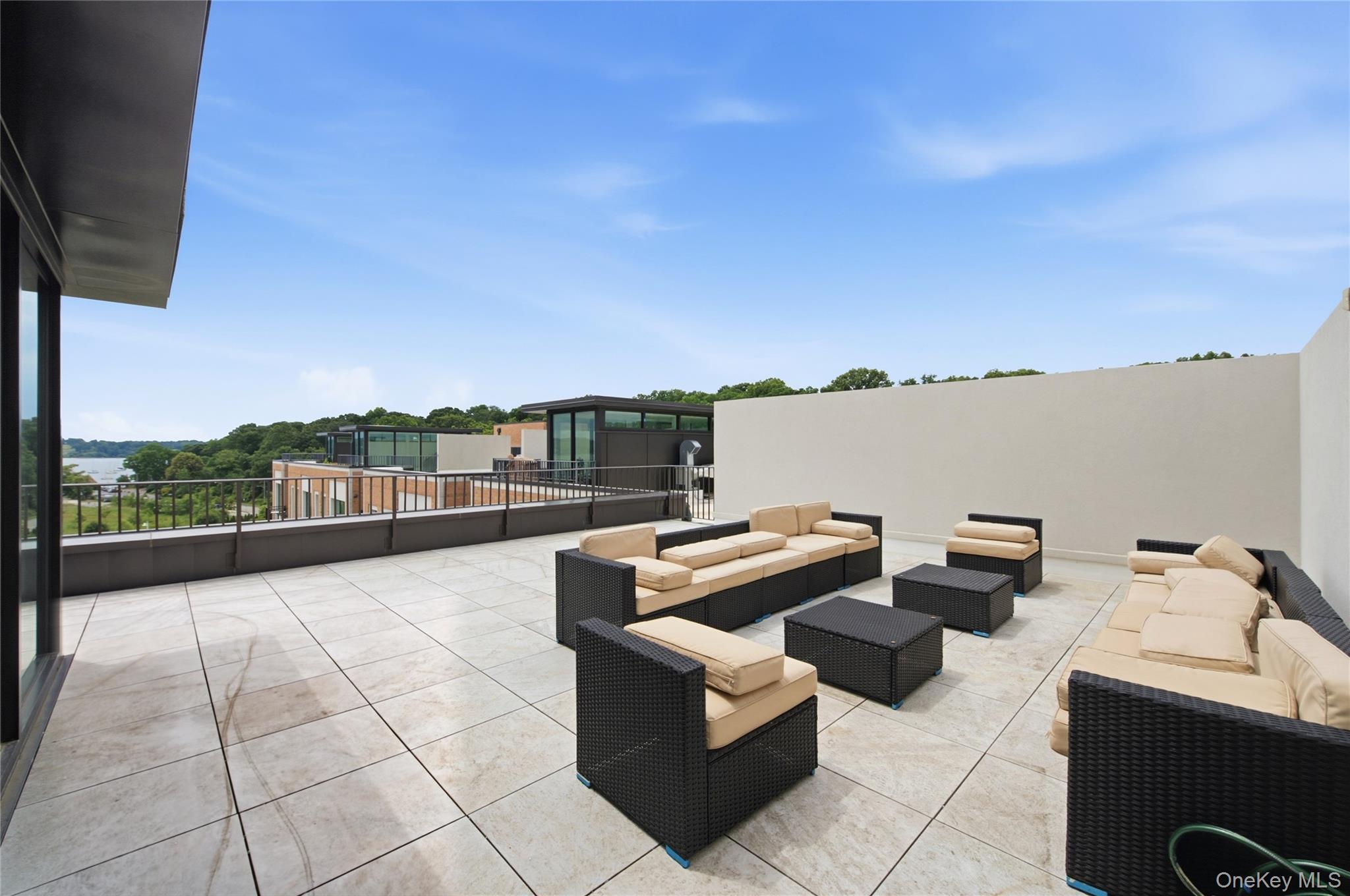 100 Garvies Point Road Unit: 1311