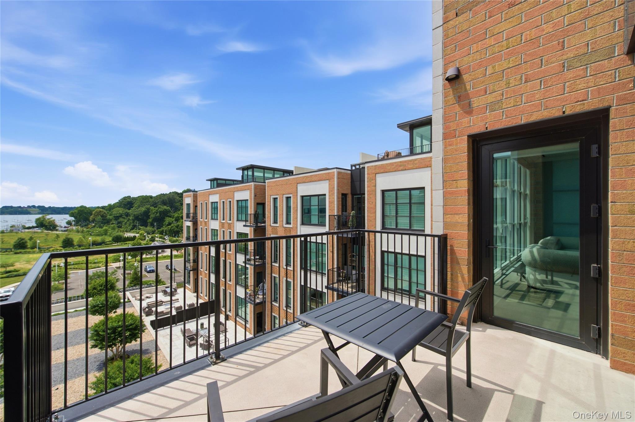 100 Garvies Point Road Unit: 1311