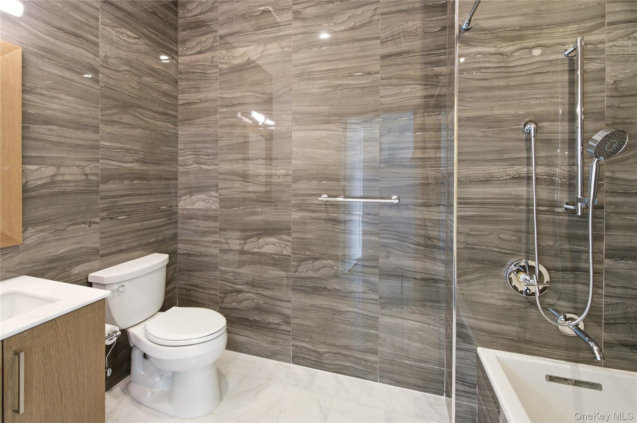 100 Garvies Point Road Unit: 1311