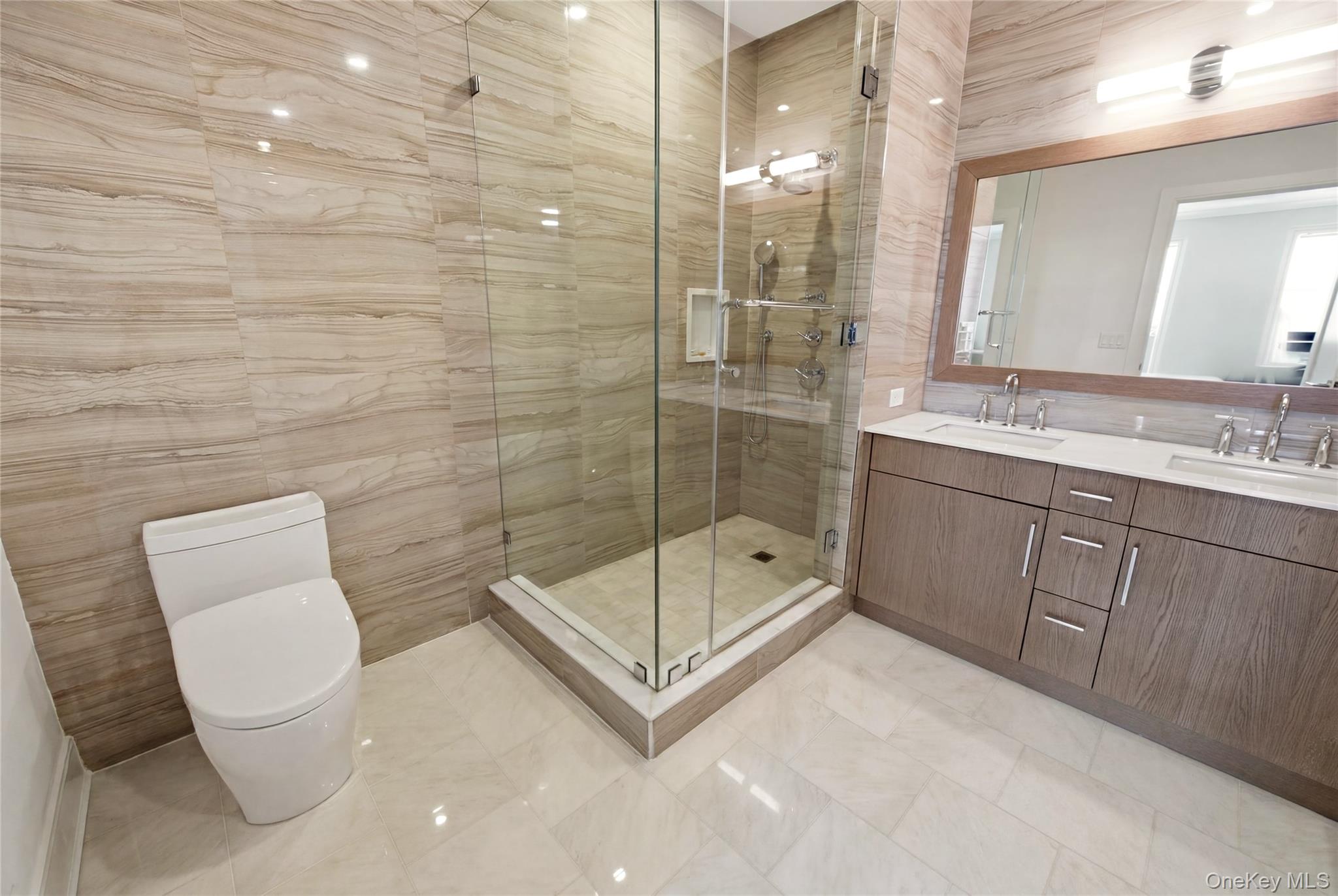 100 Garvies Point Road Unit: 1311