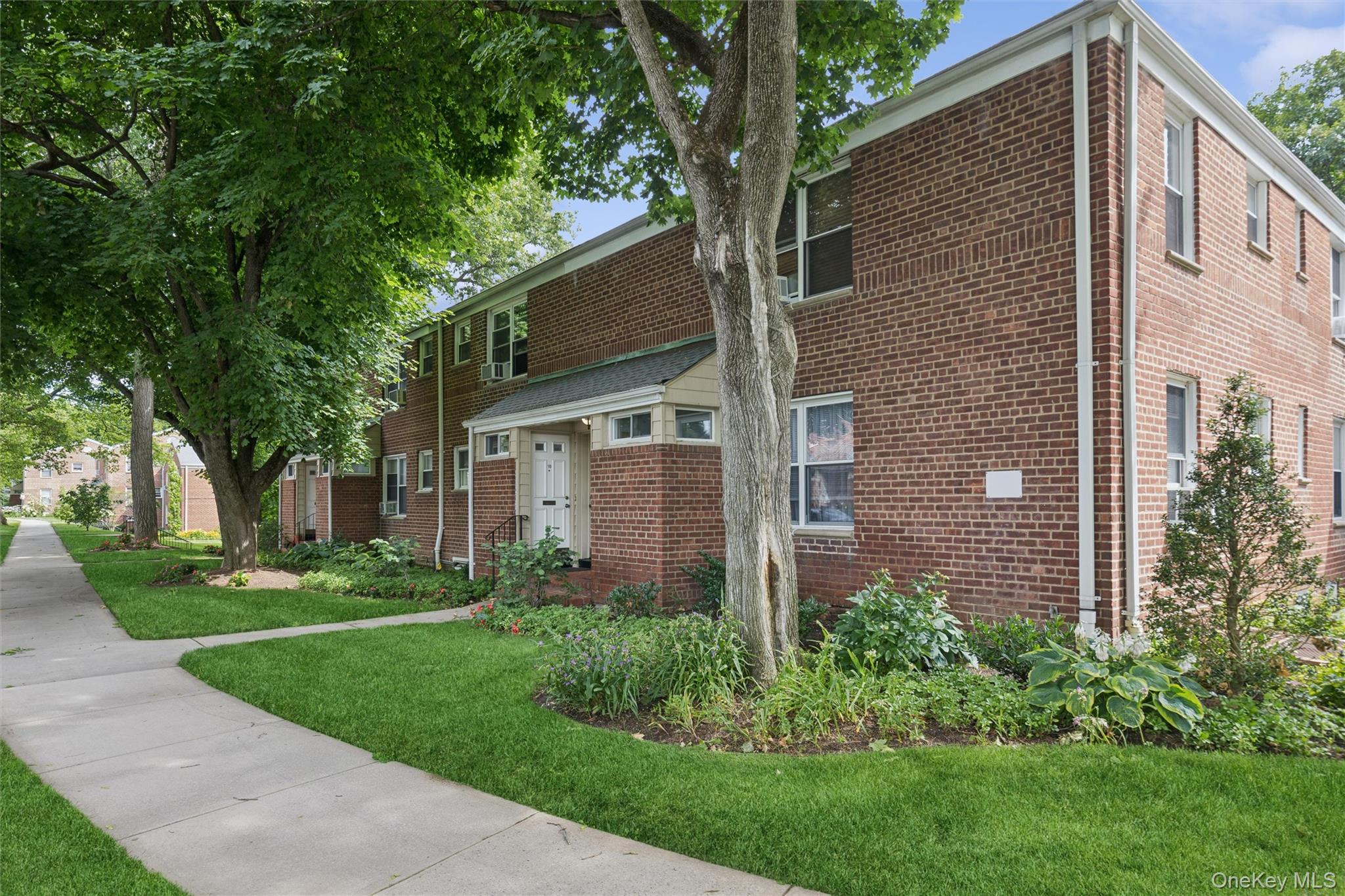 43 Edwards Street Unit: 1-B