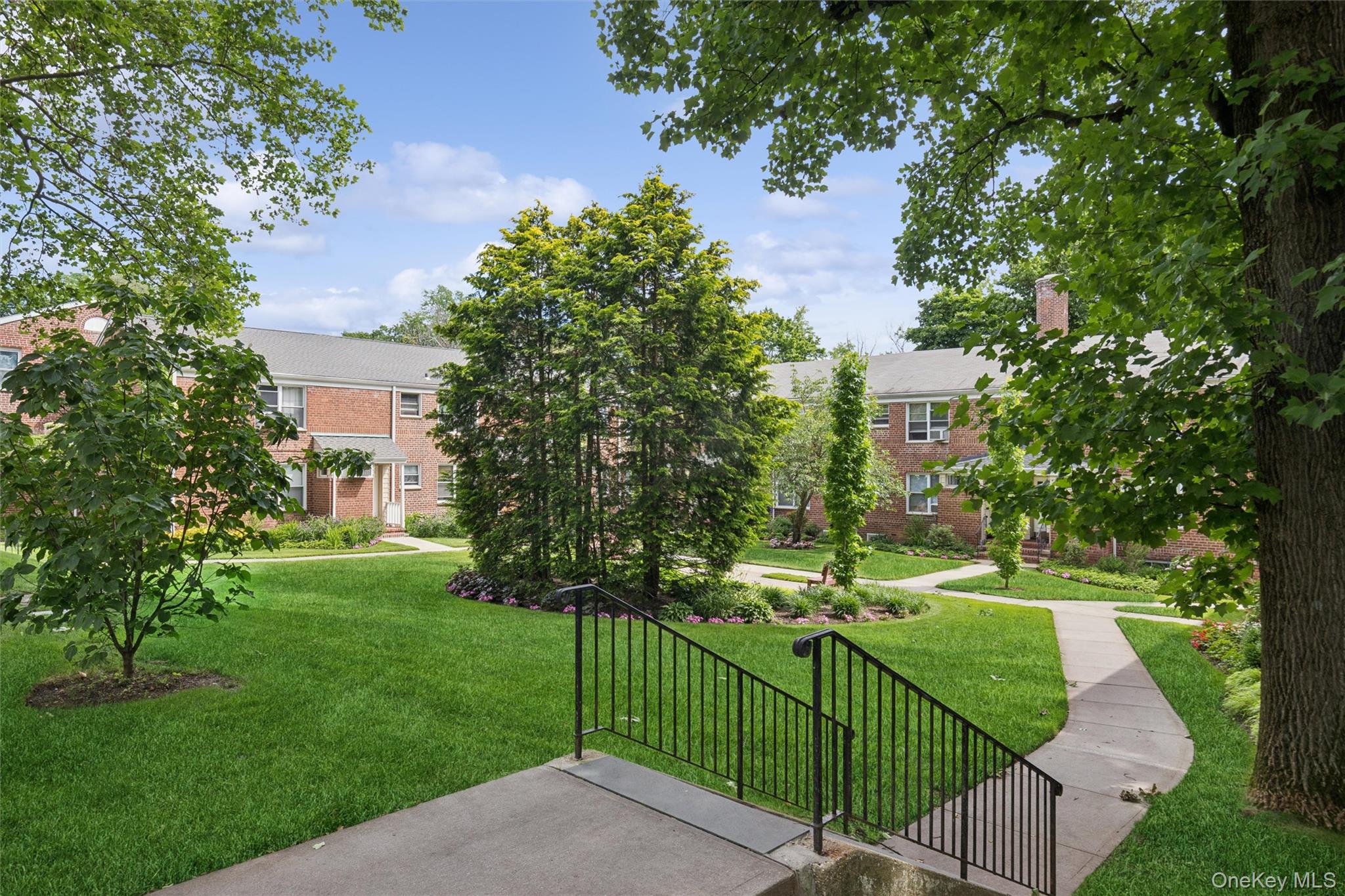 43 Edwards Street Unit: 1-B