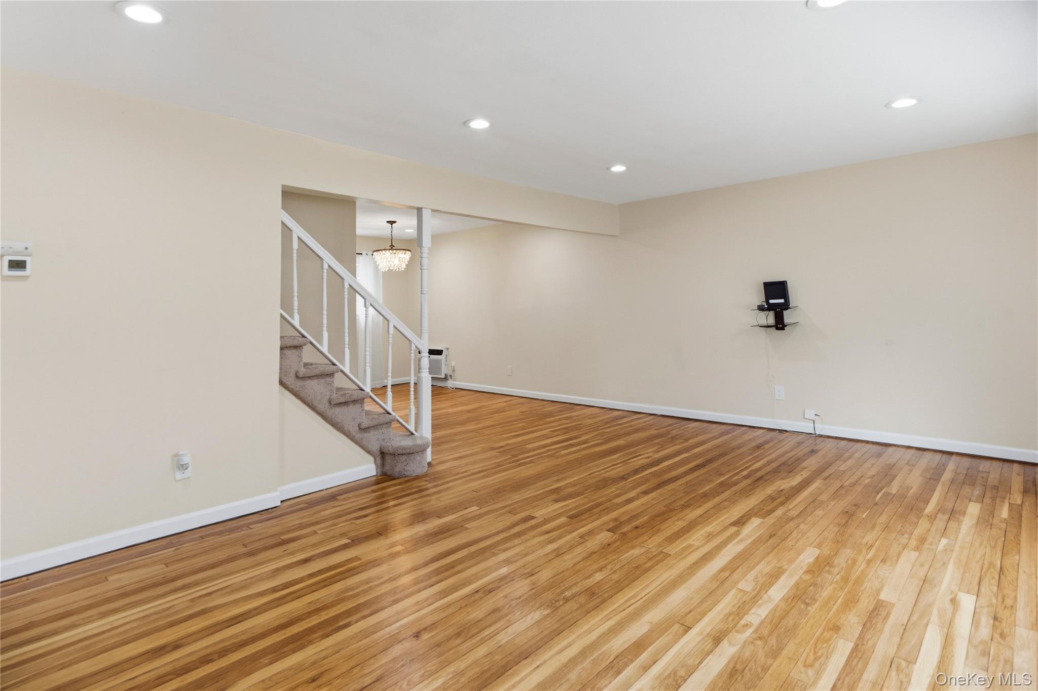 46 Falcon Drive