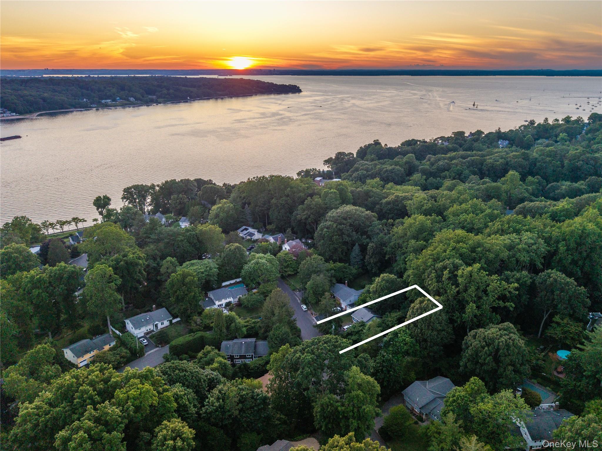 21 Woodridge Lane