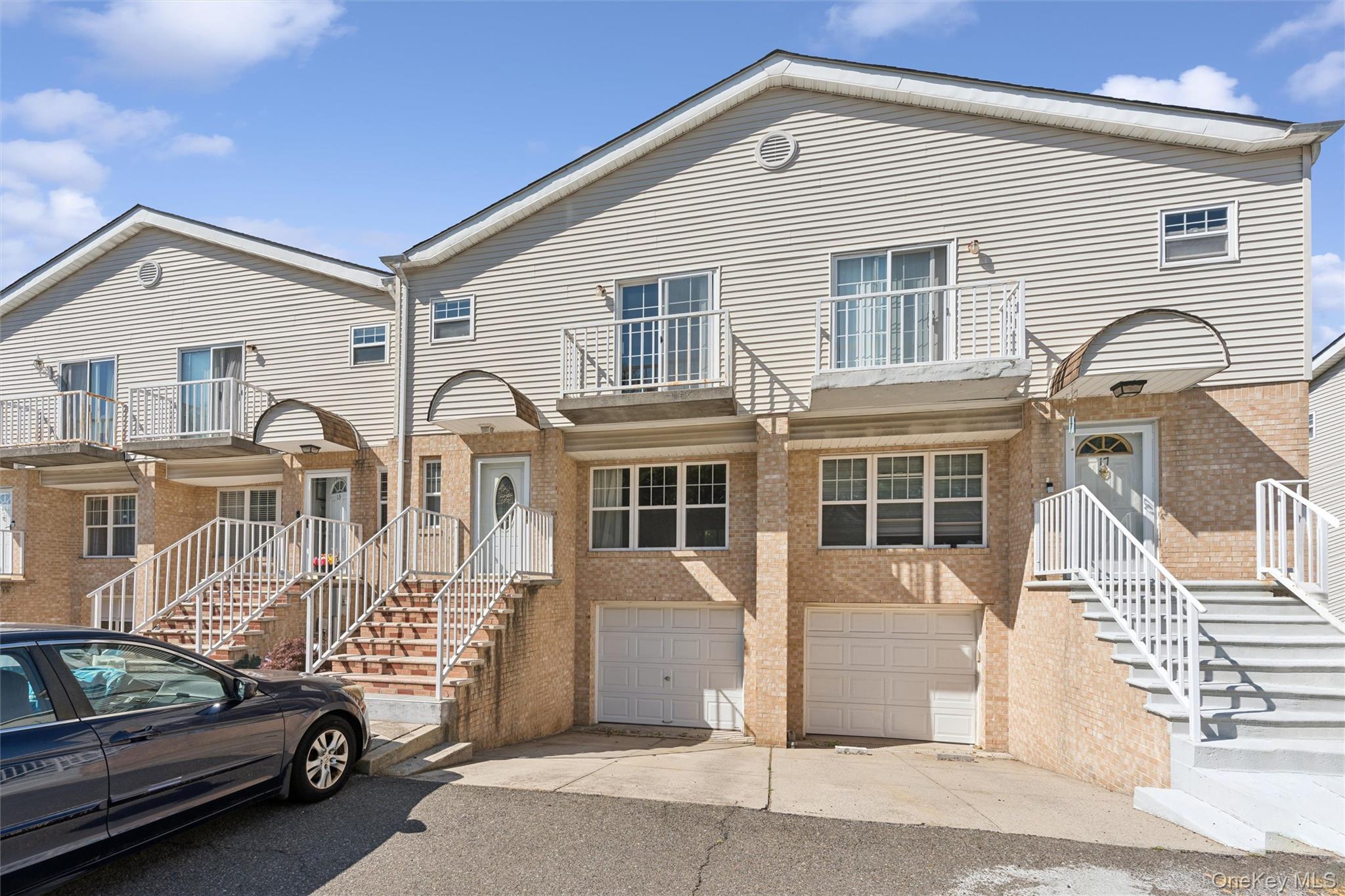 1601 Johnson Avenue Unit: 16