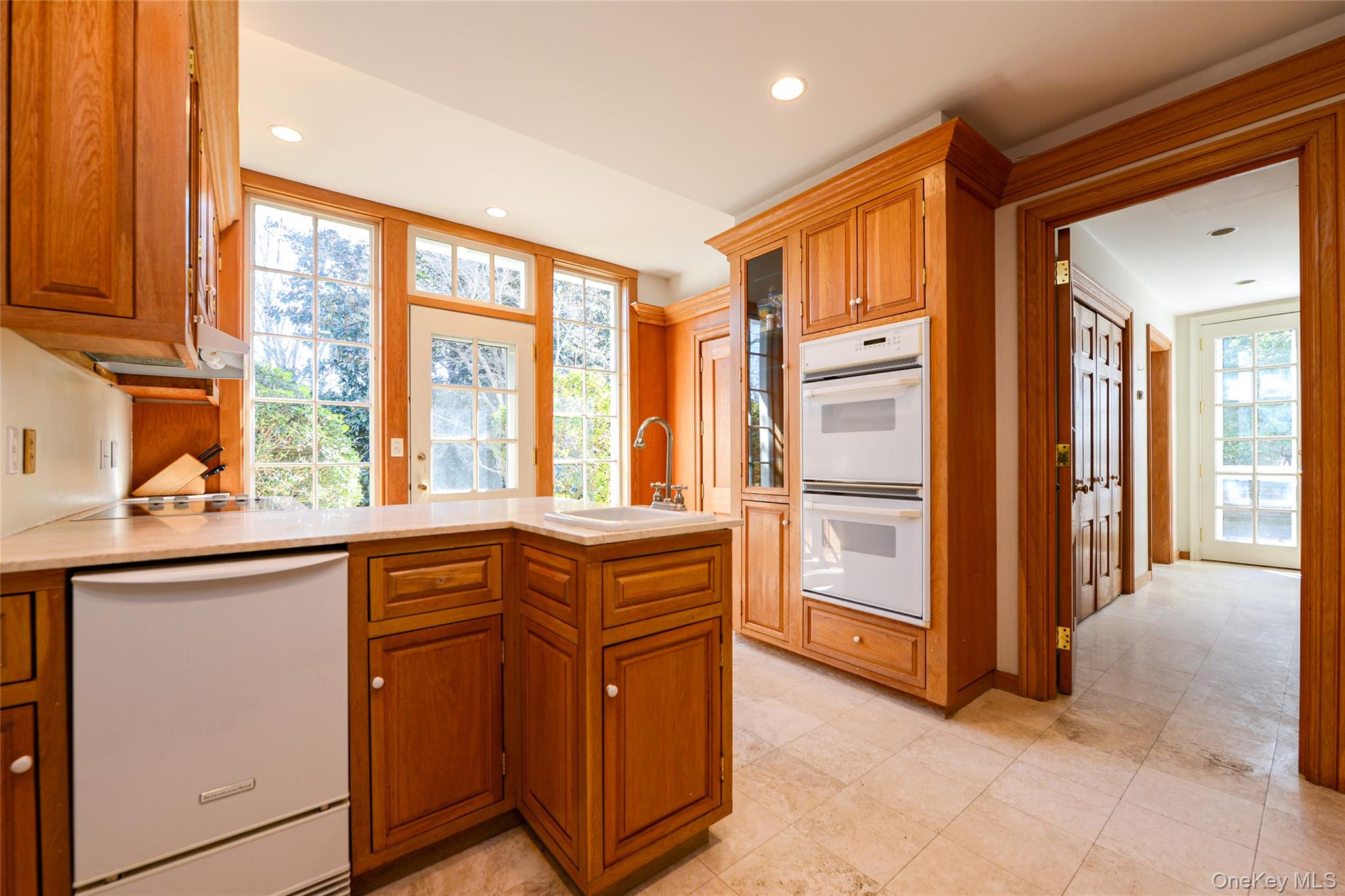 1 Pond Road