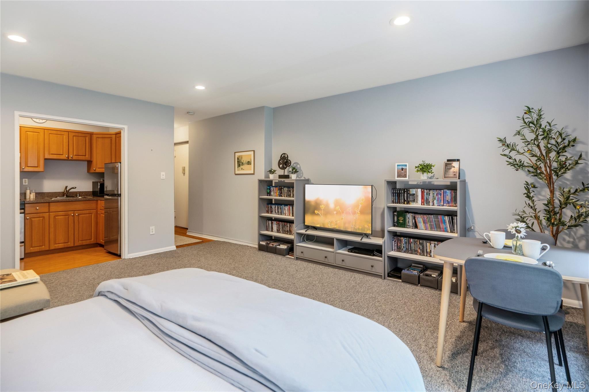 61 Maine Avenue Unit: F15
