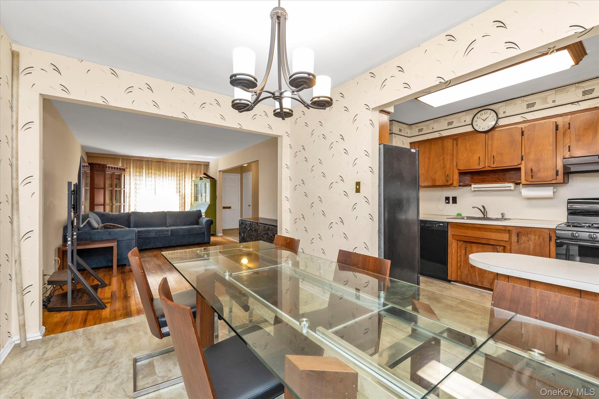 281 Wheeler Avenue Unit: 12