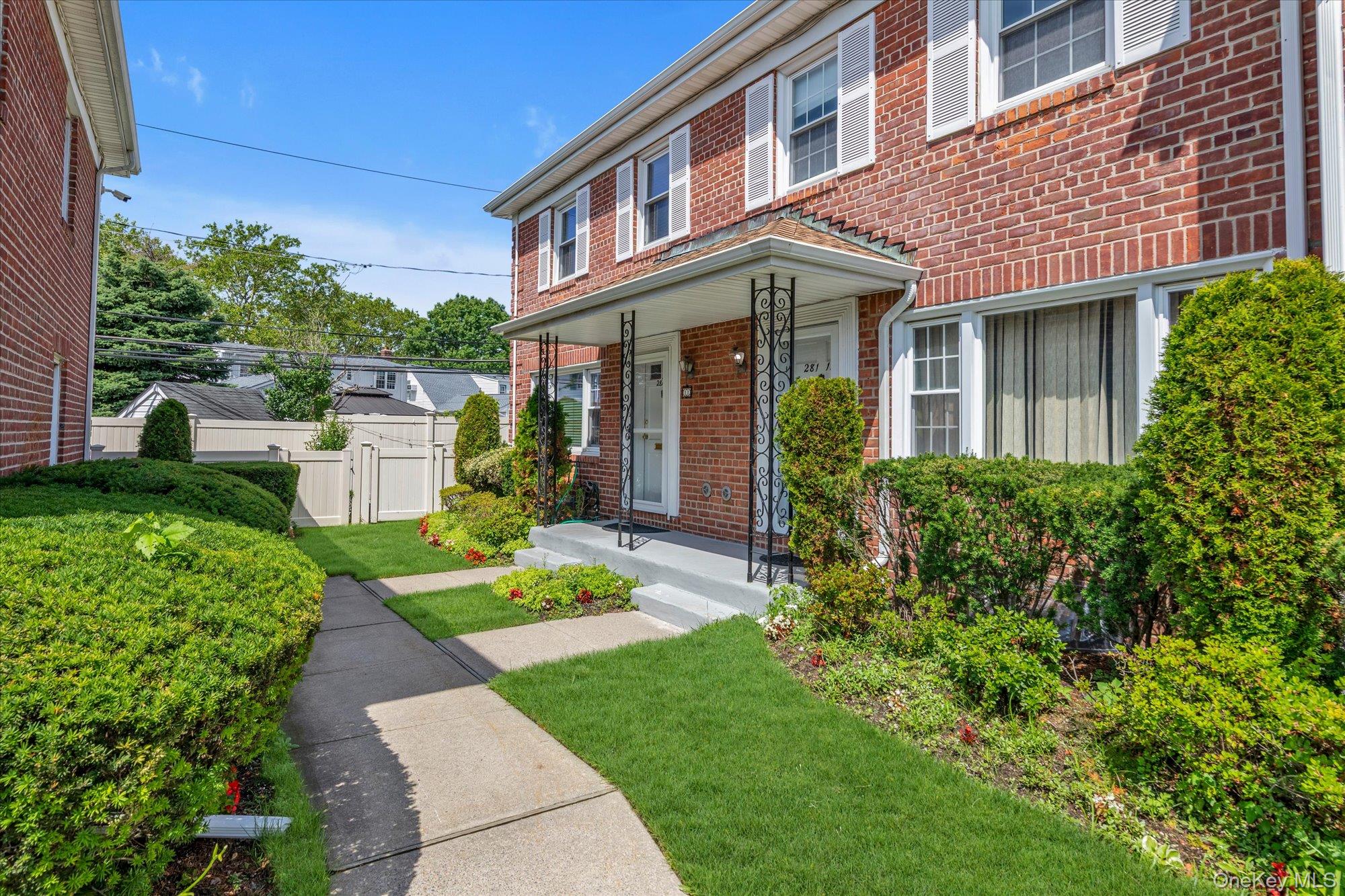 281 Wheeler Avenue Unit: 12