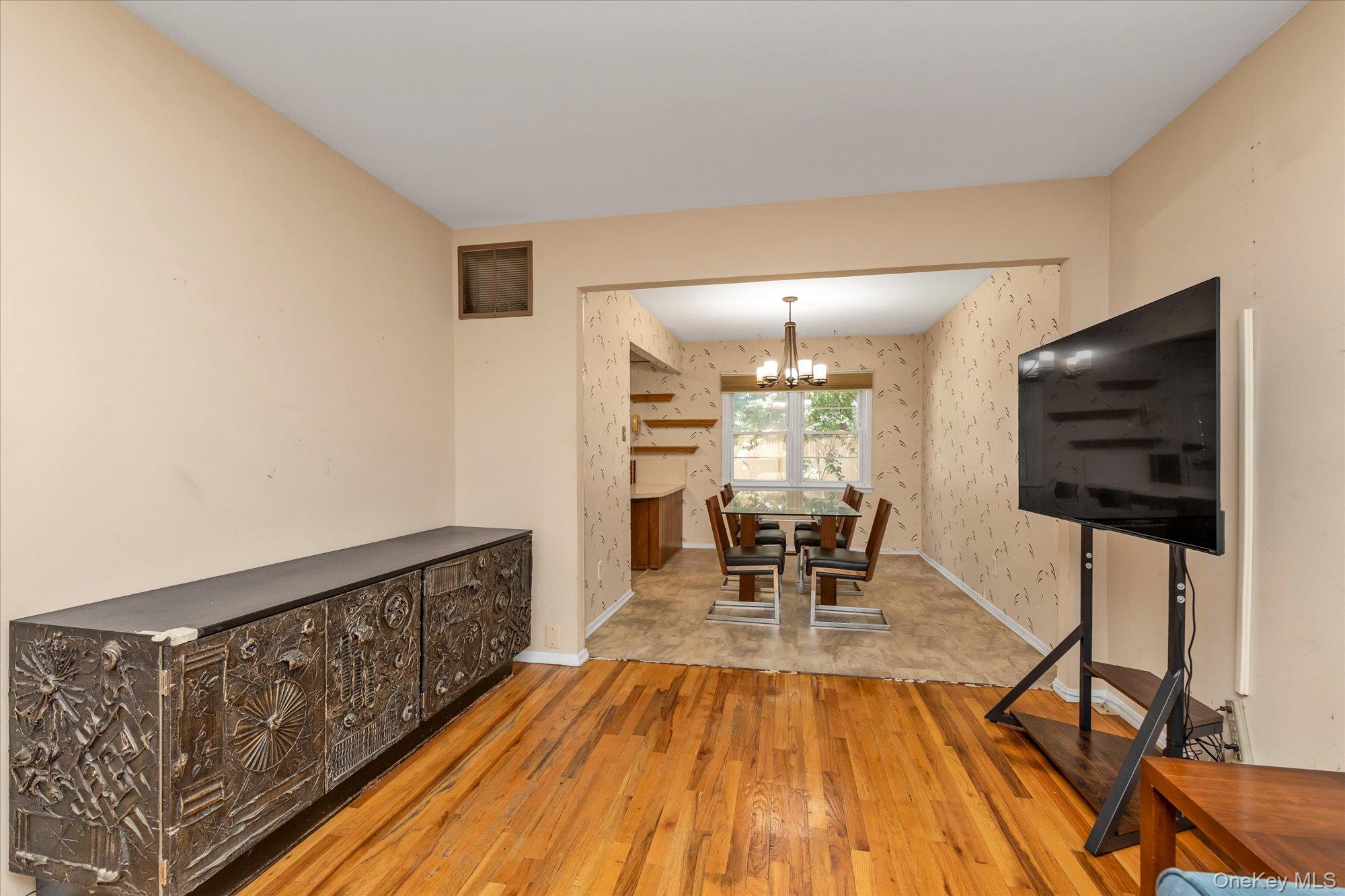 281 Wheeler Avenue Unit: 12