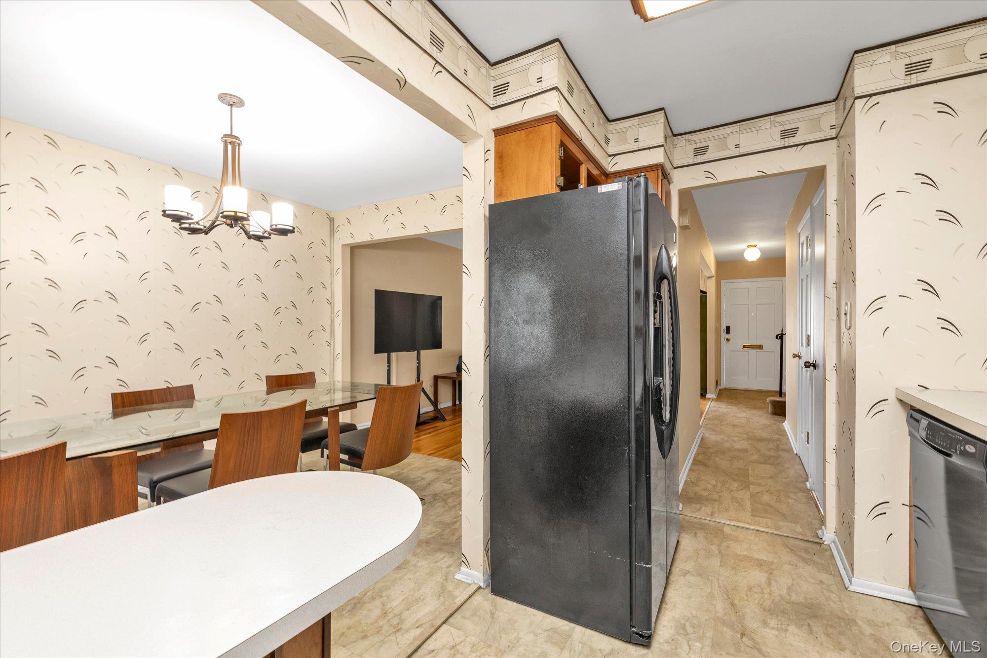 281 Wheeler Avenue Unit: 12