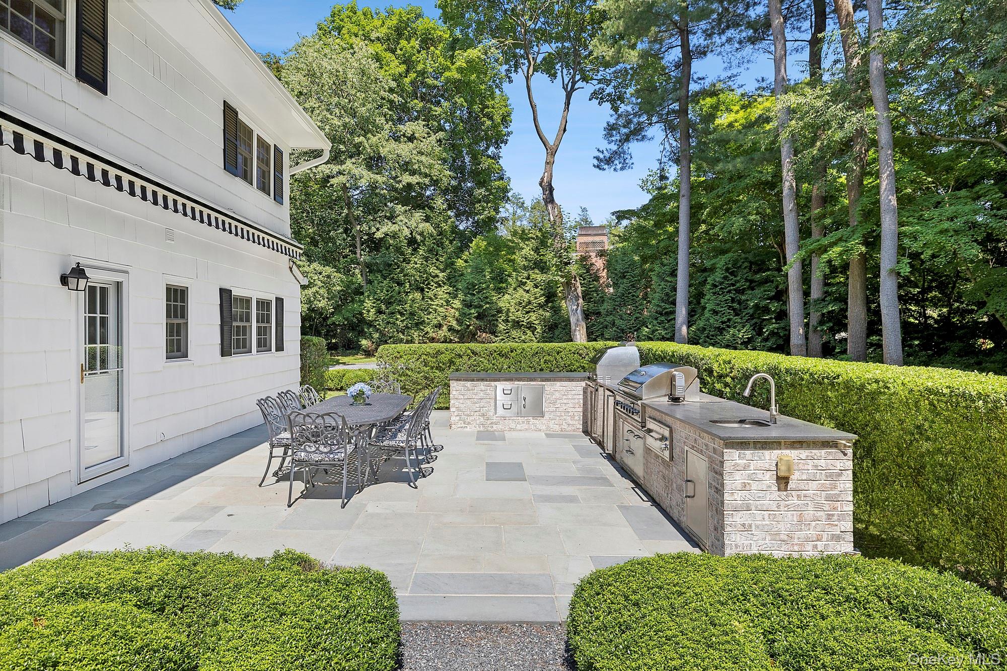 855 Orchard Lane