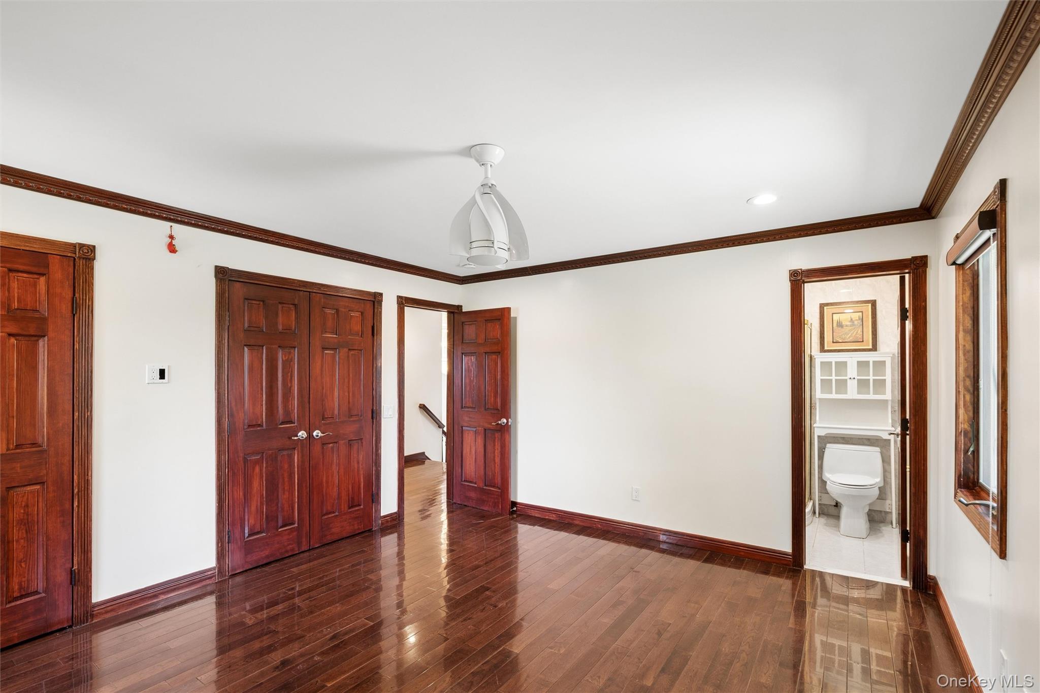 300 Ellen Place