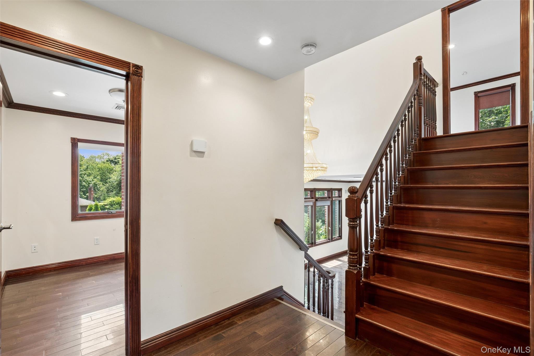 300 Ellen Place