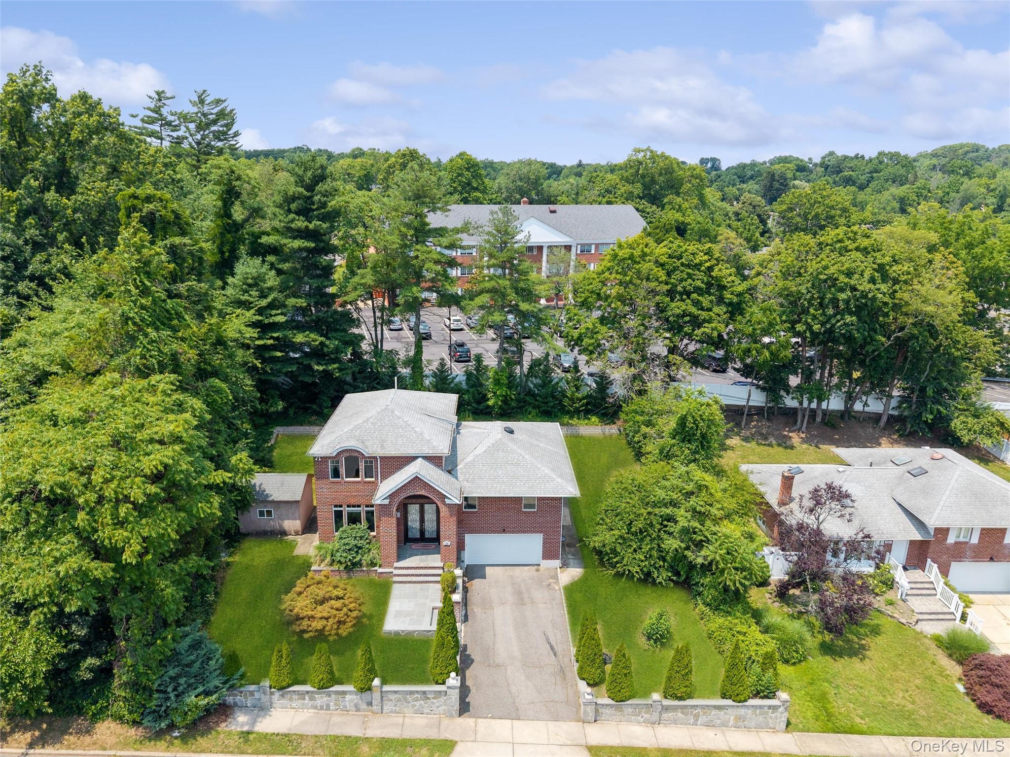 300 Ellen Place
