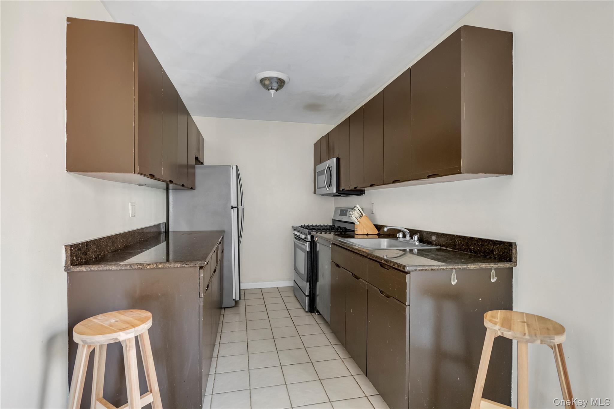 15 Gaynor Avenue Unit: 3E