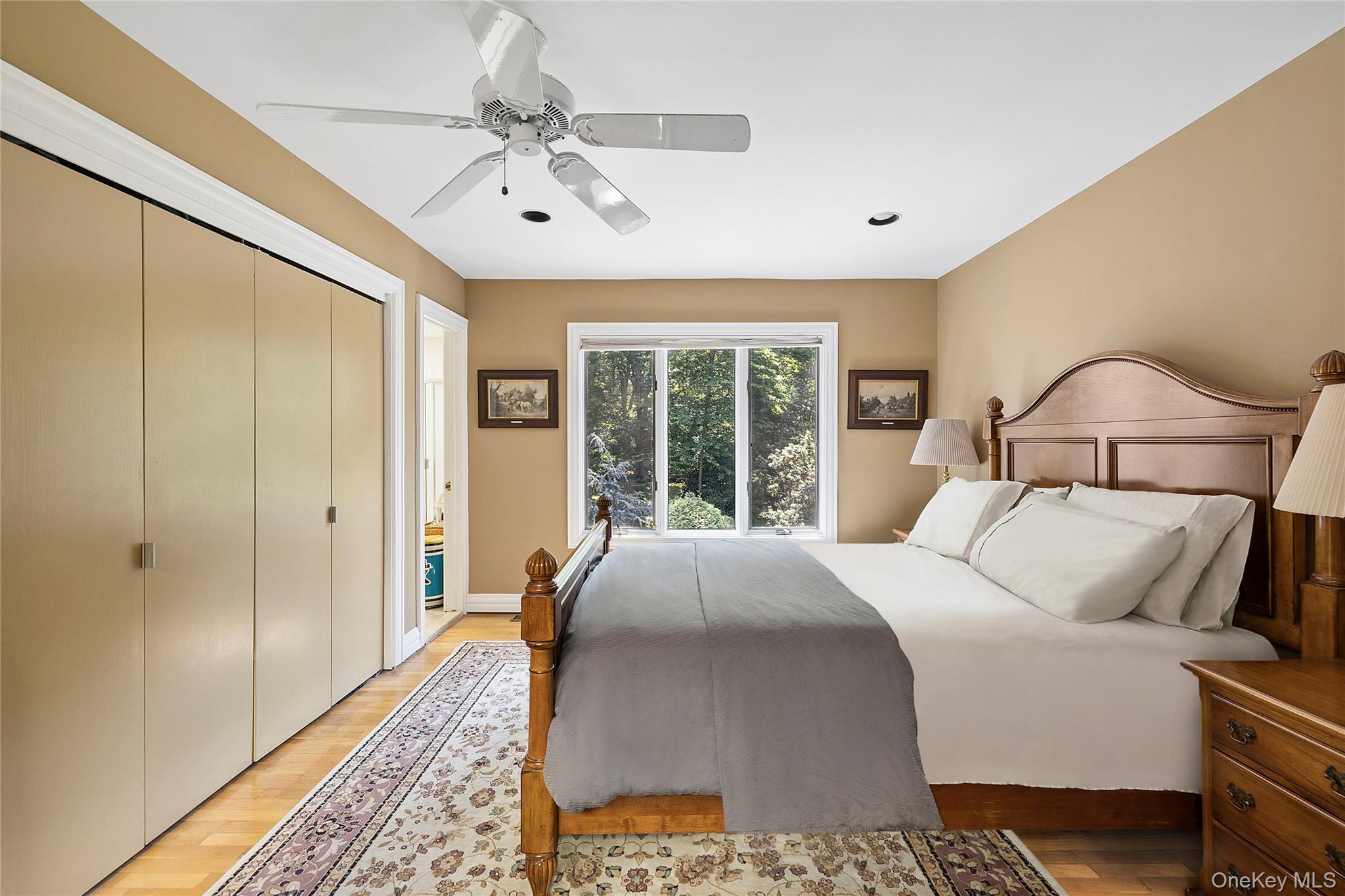 17 Danton Lane N