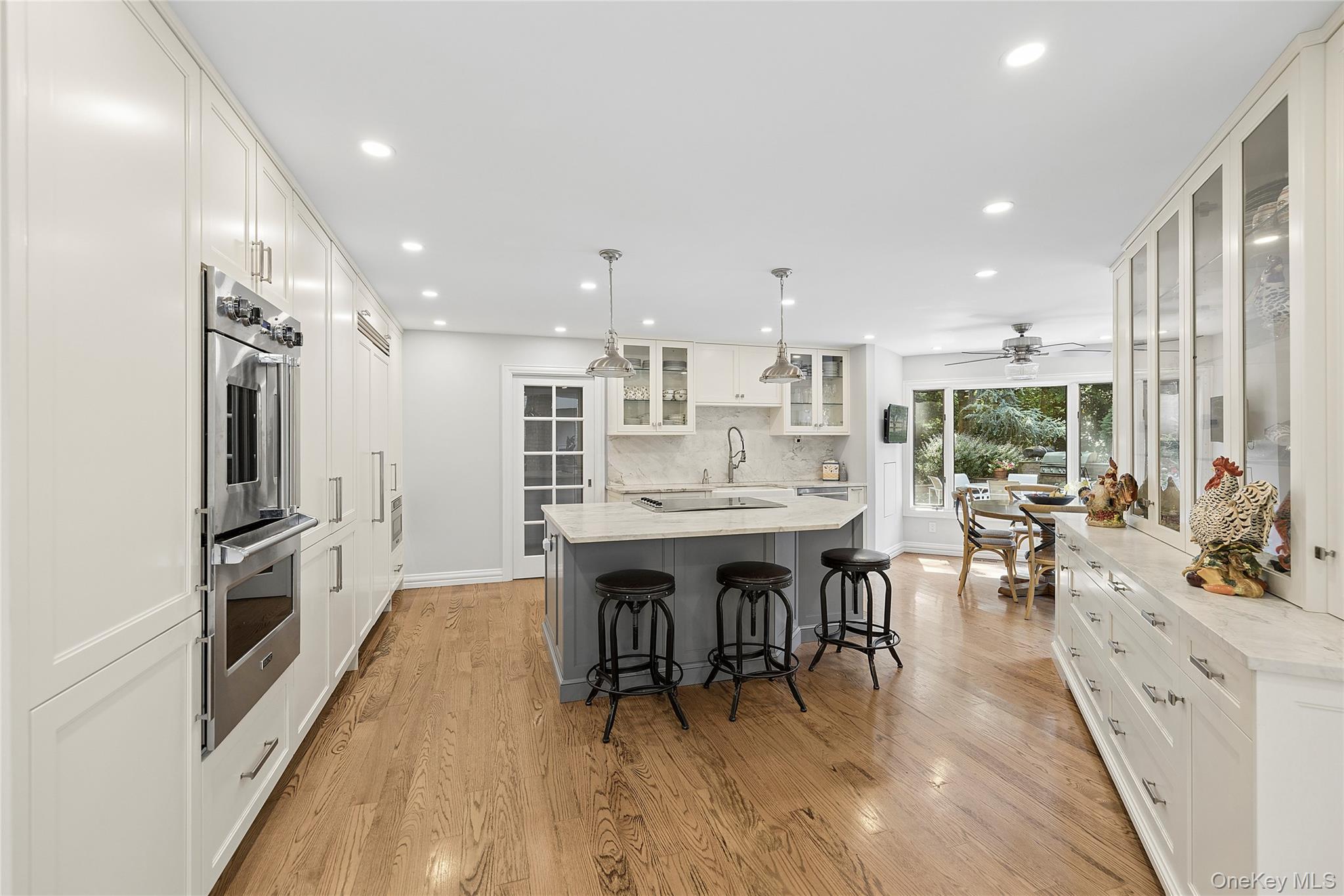 17 Danton Lane N