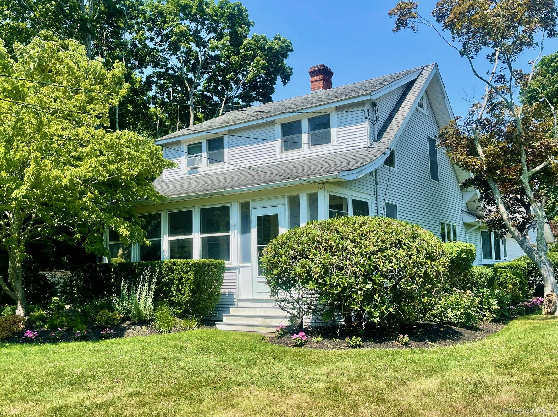 2725 Skunk Lane