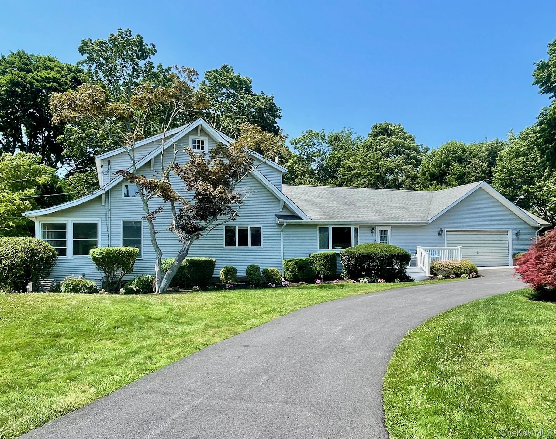 2725 Skunk Lane