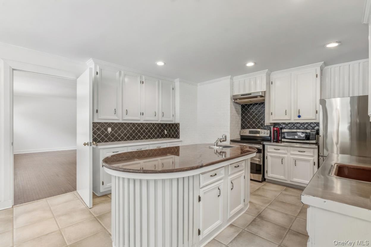 19 Frost Creek Drive