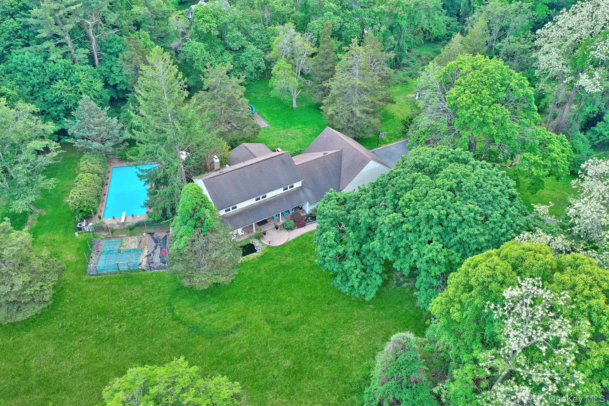 15 Stillwater Road