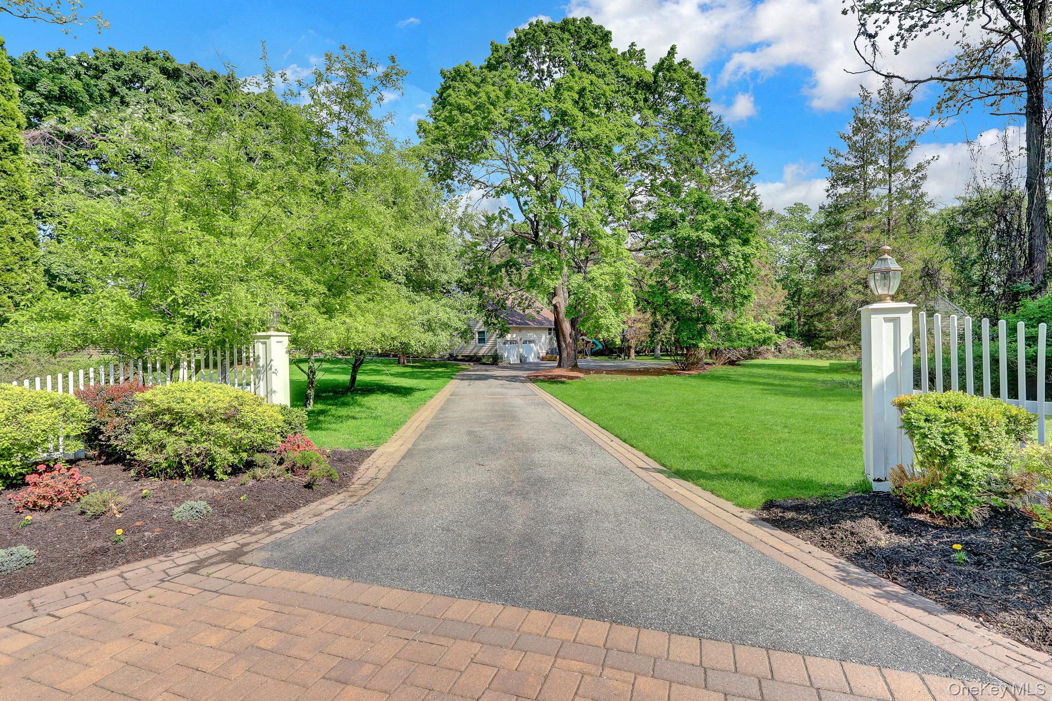15 Stillwater Road