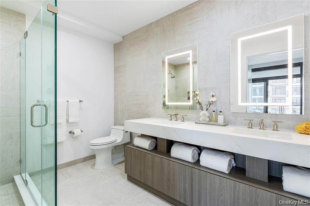 140 Boardwalk Unit: 805 B