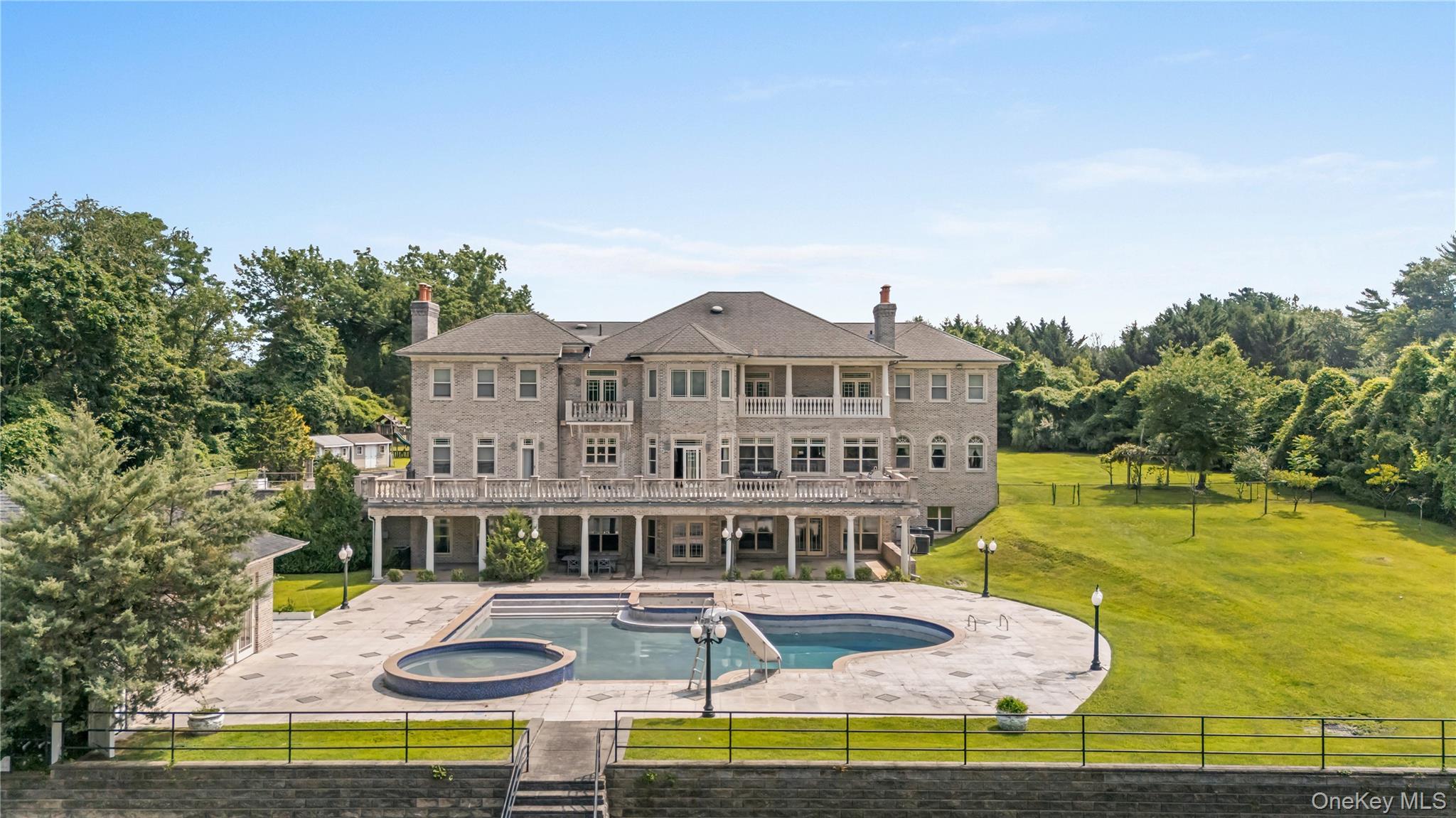3 Valentine Farm Court
