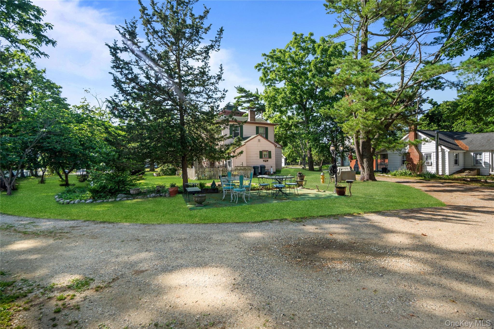 449 Montauk Highway