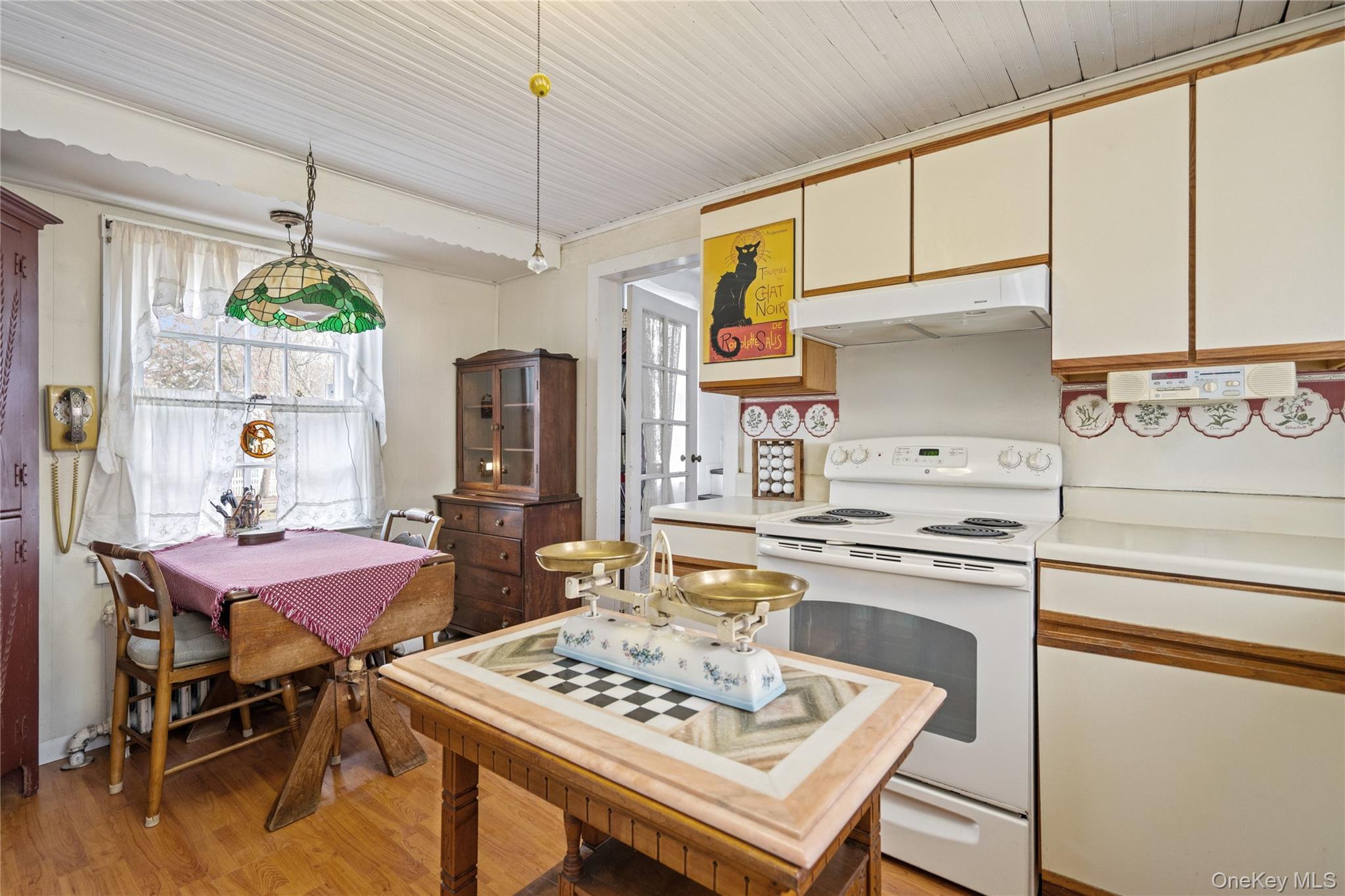 449 Montauk Highway