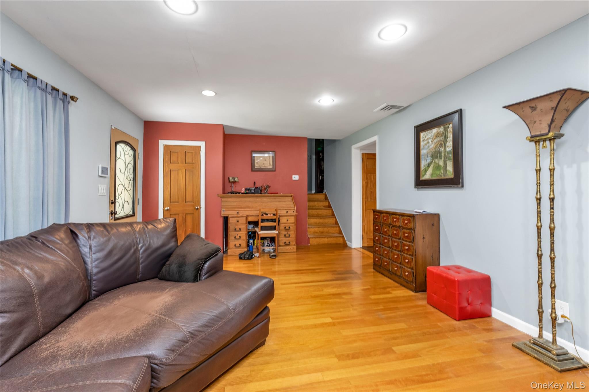 21 Laurel Avenue