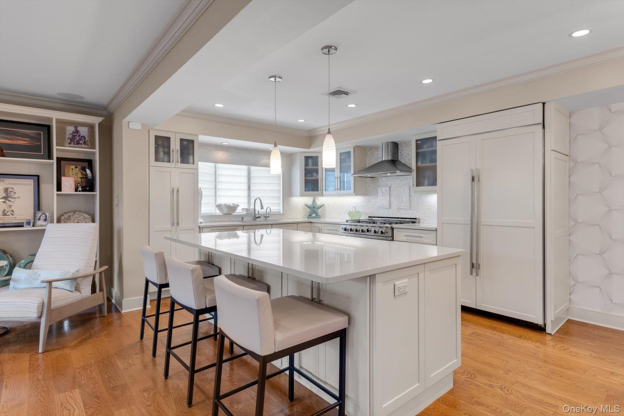 625 W Walnut Street