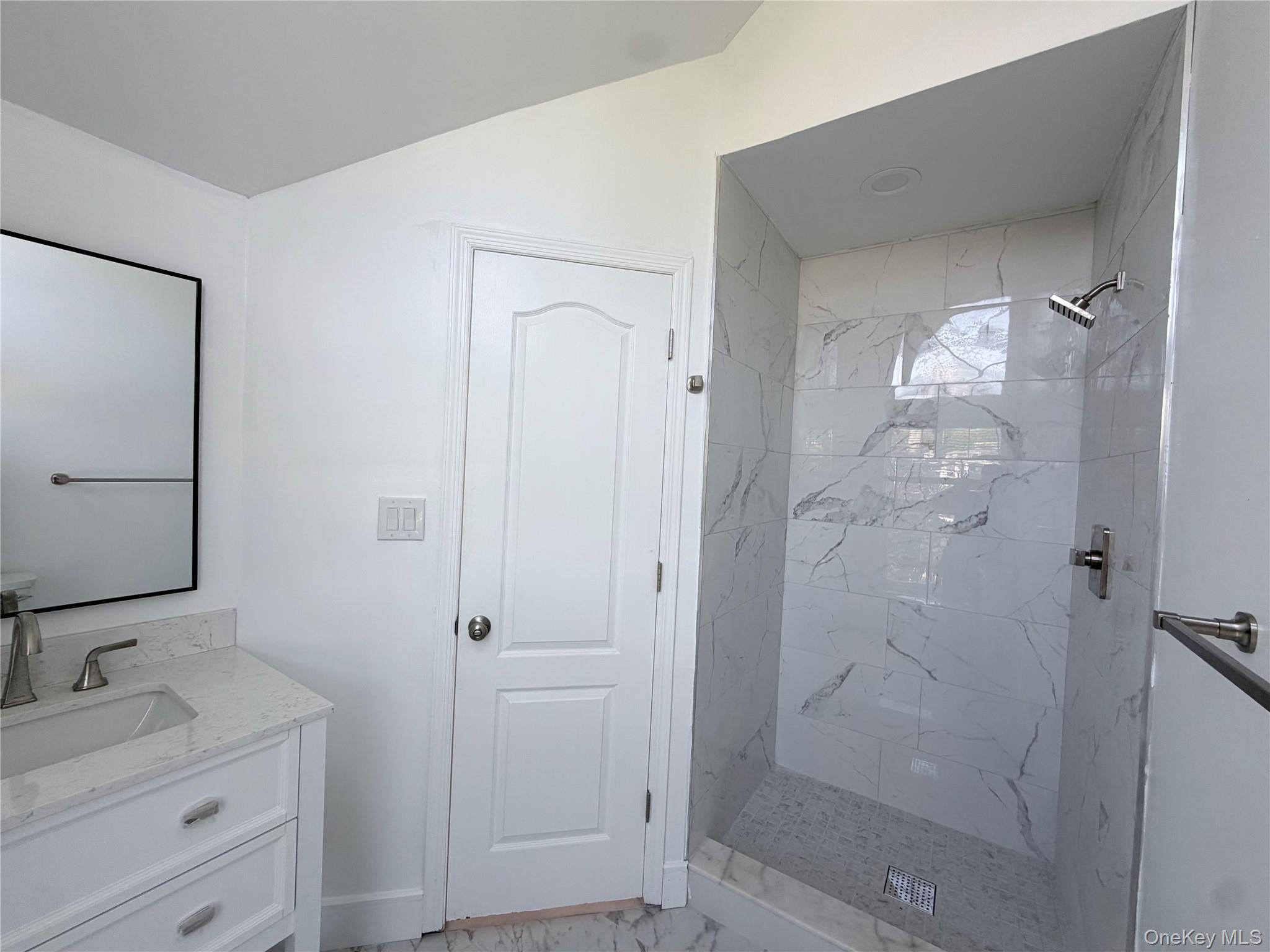 62 Hickory Road Unit: B