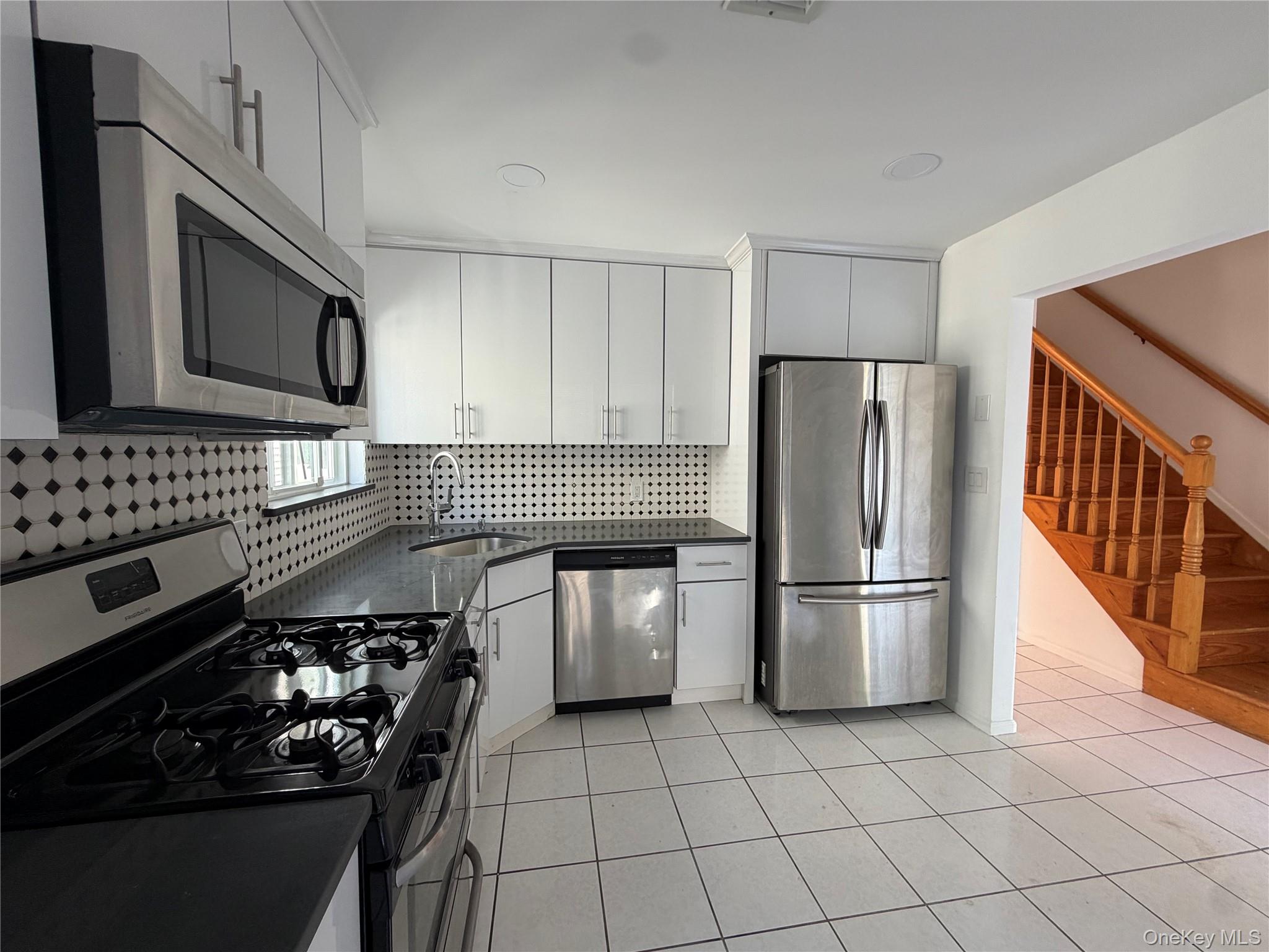 62 Hickory Road Unit: B