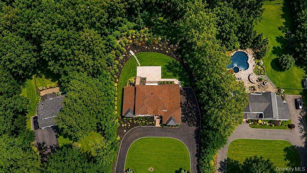 21 Arista Drive