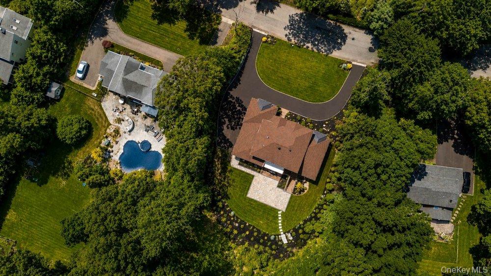 21 Arista Drive