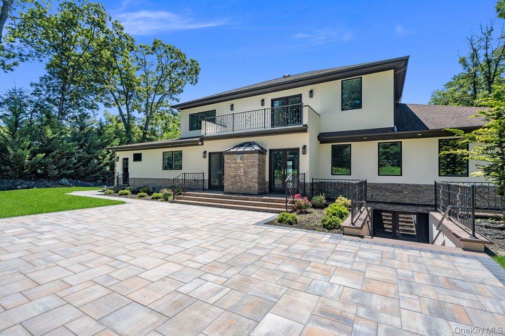 21 Arista Drive