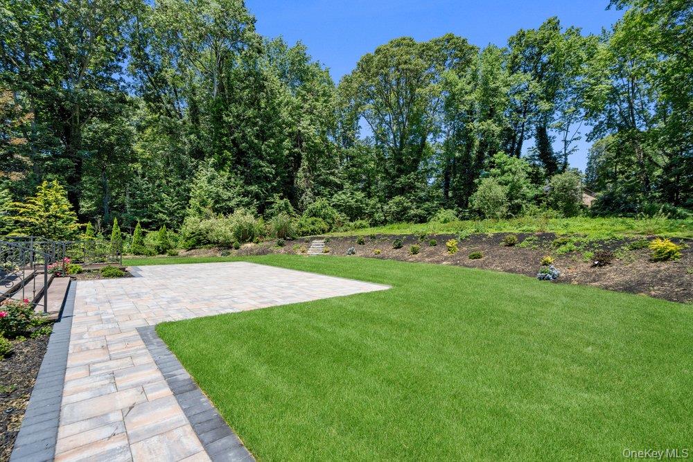 21 Arista Drive