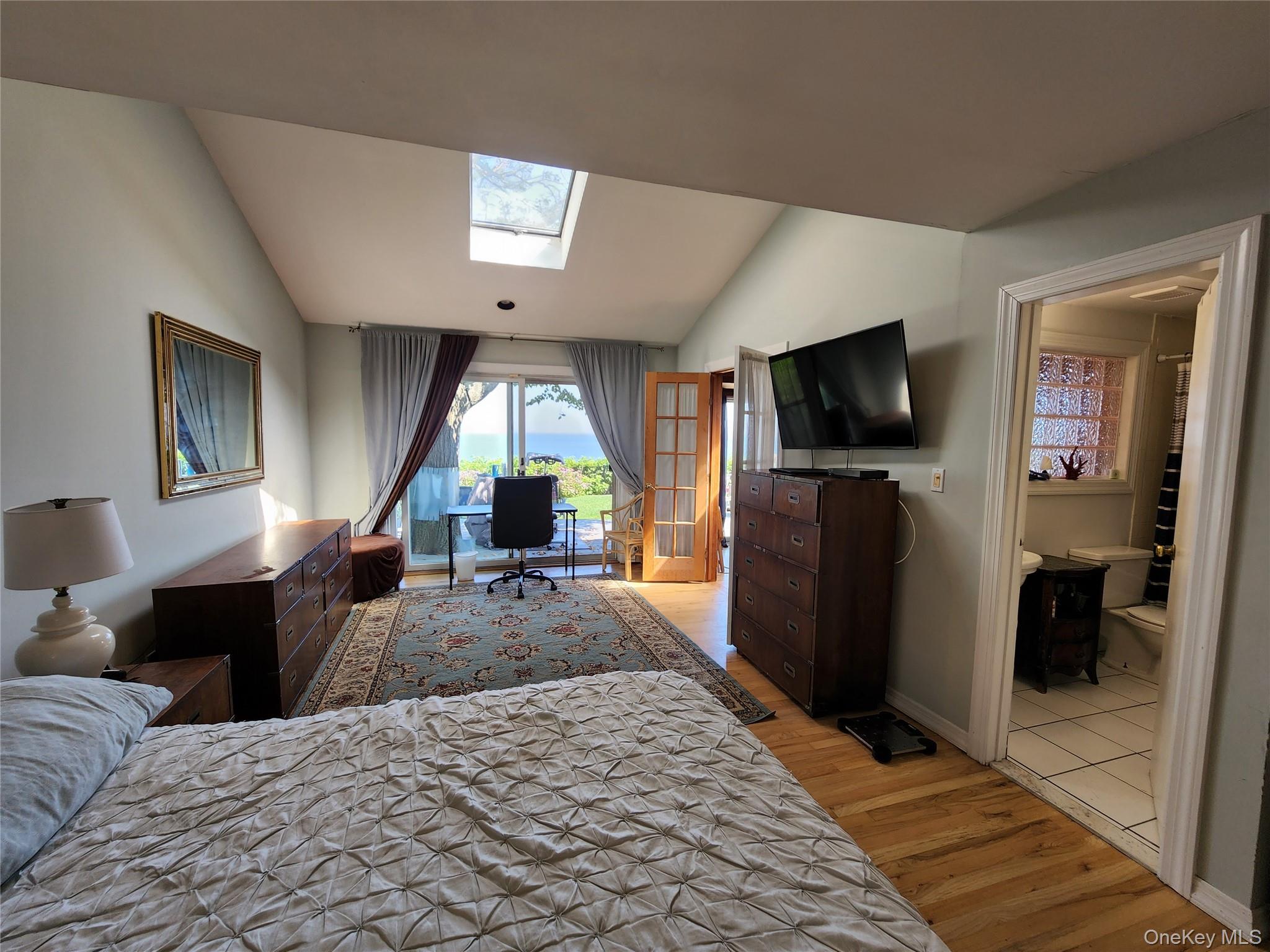 7 Riverhead Road