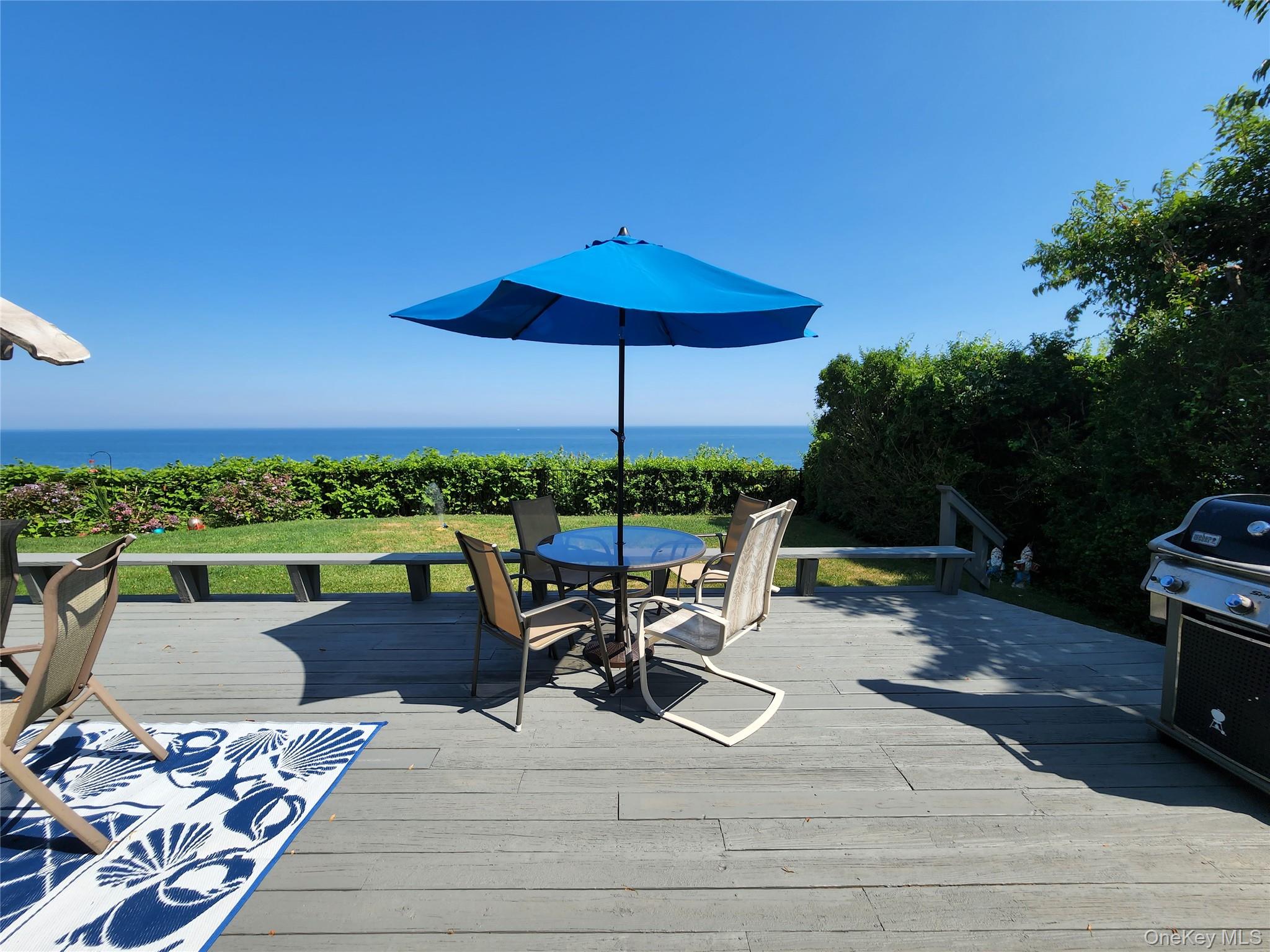 7 Riverhead Road