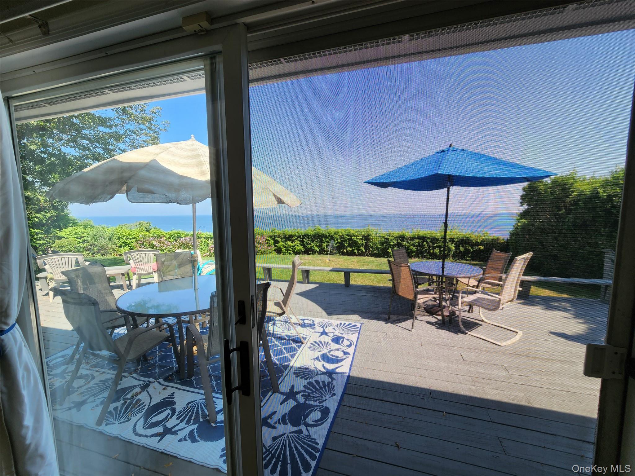 7 Riverhead Road