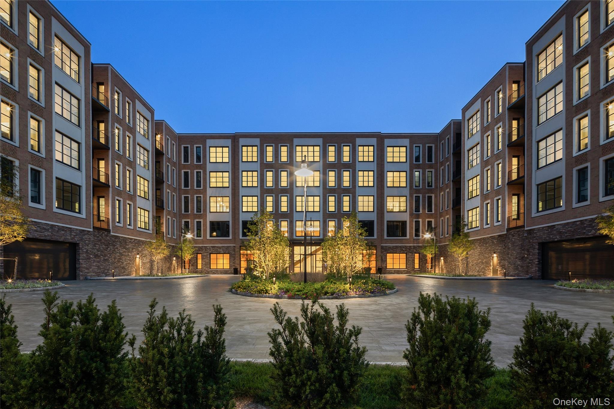 100 Garvies Point Road Unit: 1212