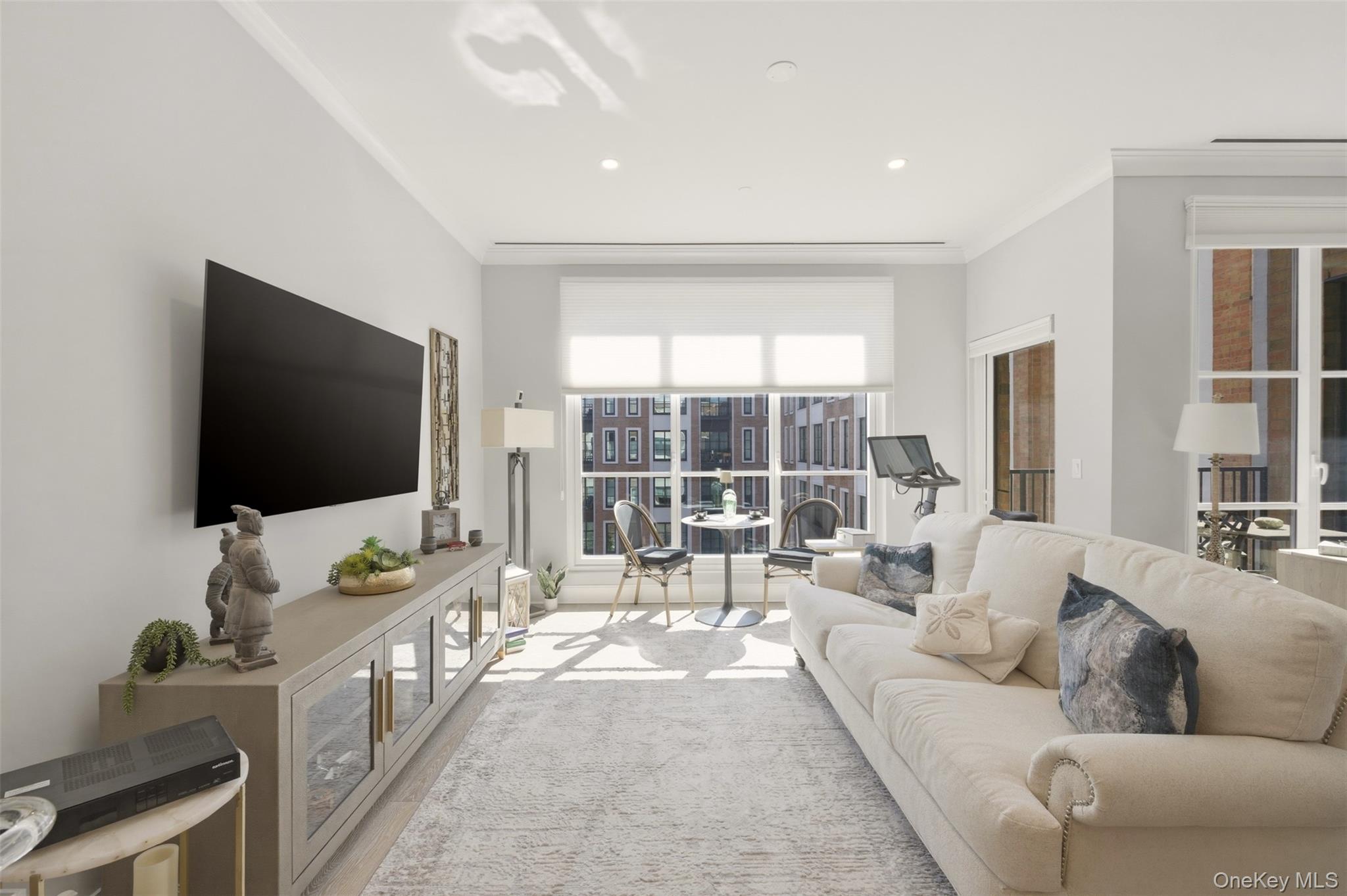 100 Garvies Point Road Unit: 1212