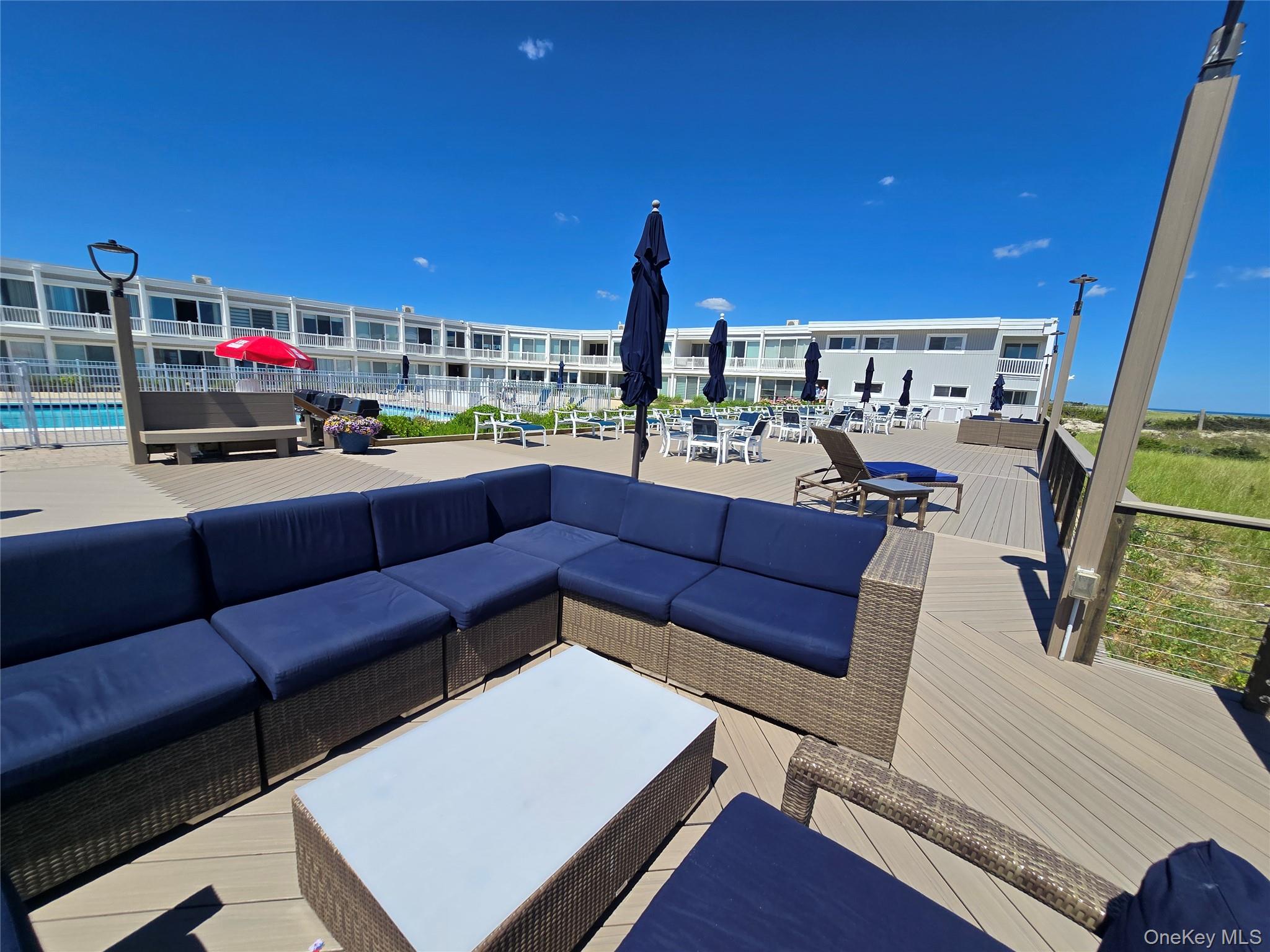 585 Dune Road Unit: L10